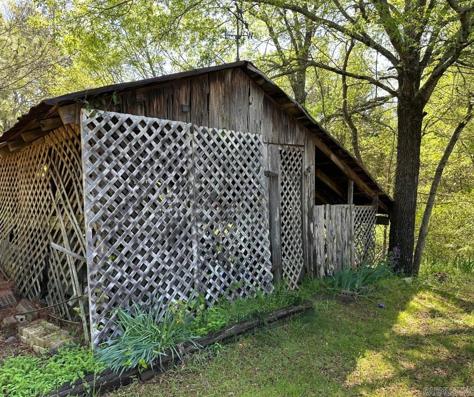 1014  N 3RD ST  Morrilton, AR
