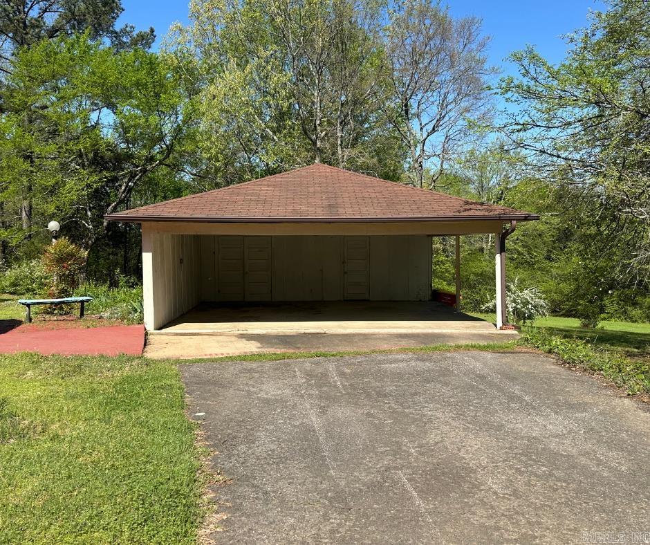 1014  N 3RD ST  Morrilton, AR