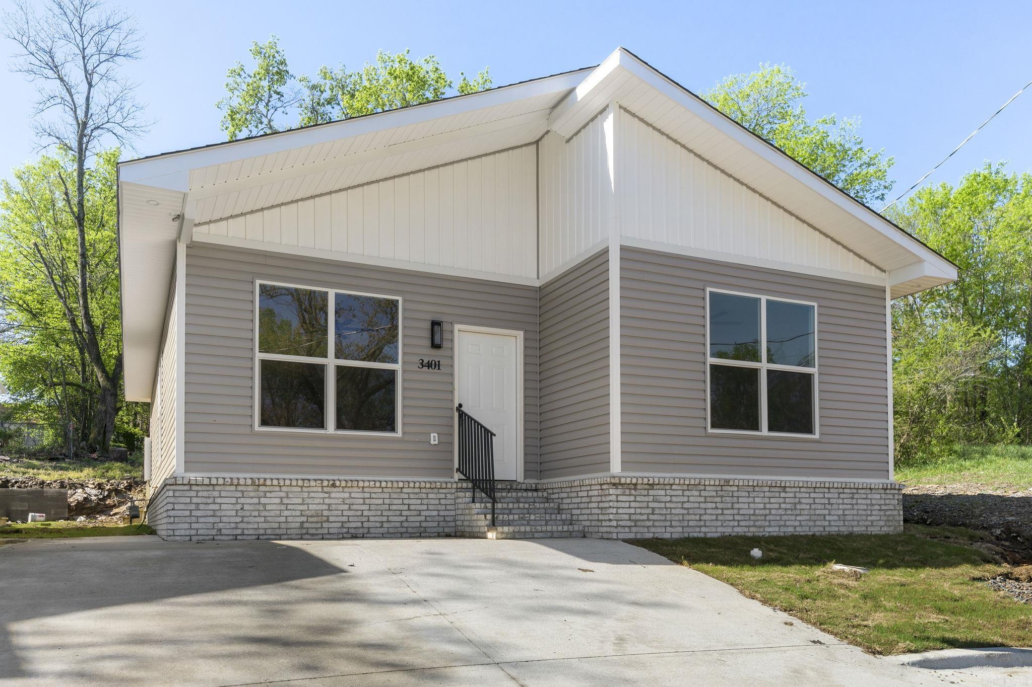 3401 W 17th  Little Rock, AR