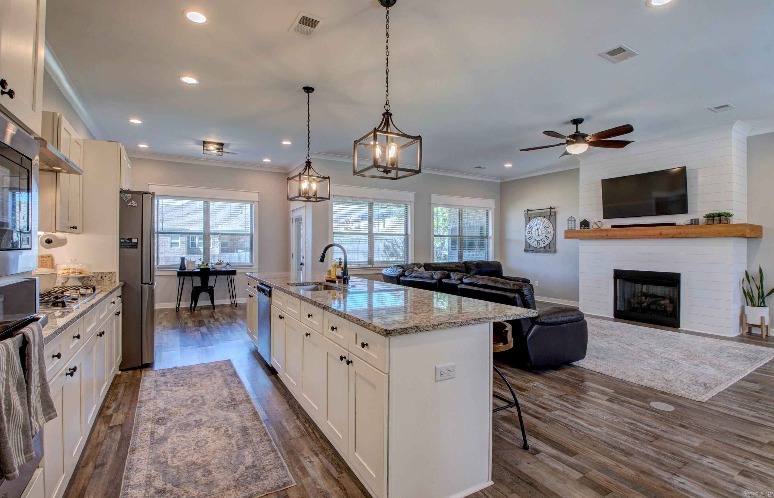 1569  Marquee  Cabot, AR