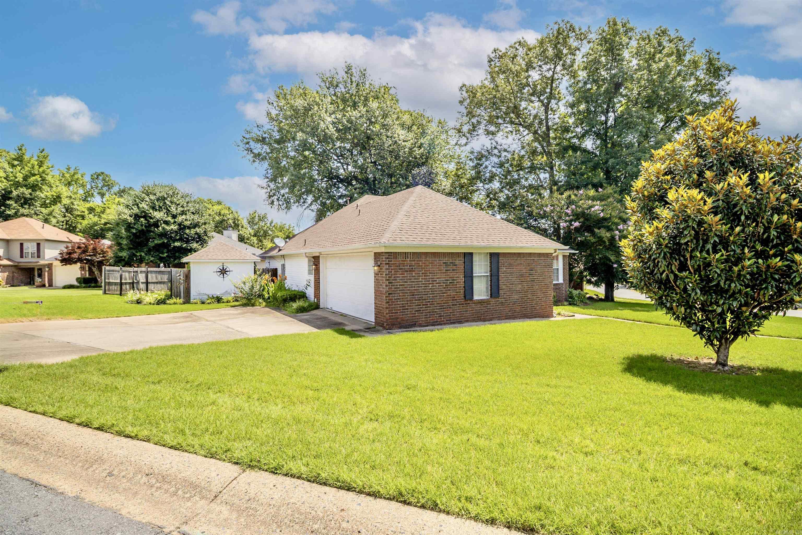 1007 Spring Creek  Benton, AR