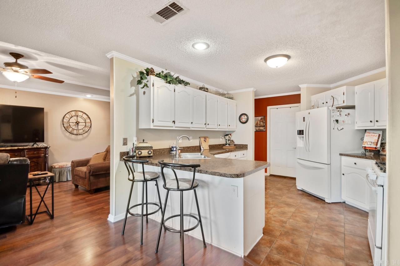 1007  Spring Creek  Benton, AR