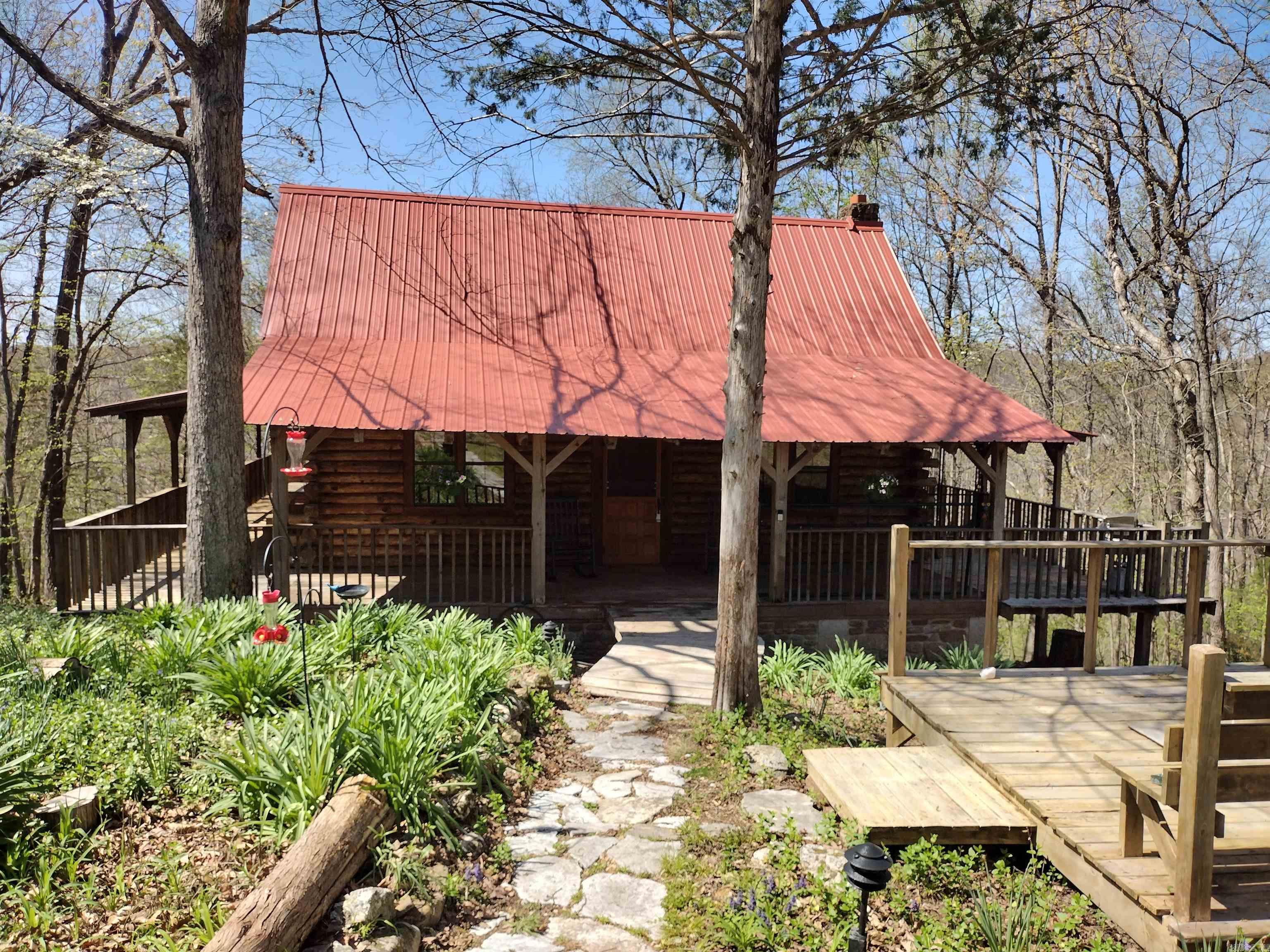 709  Jones RD  Mountain View, AR
