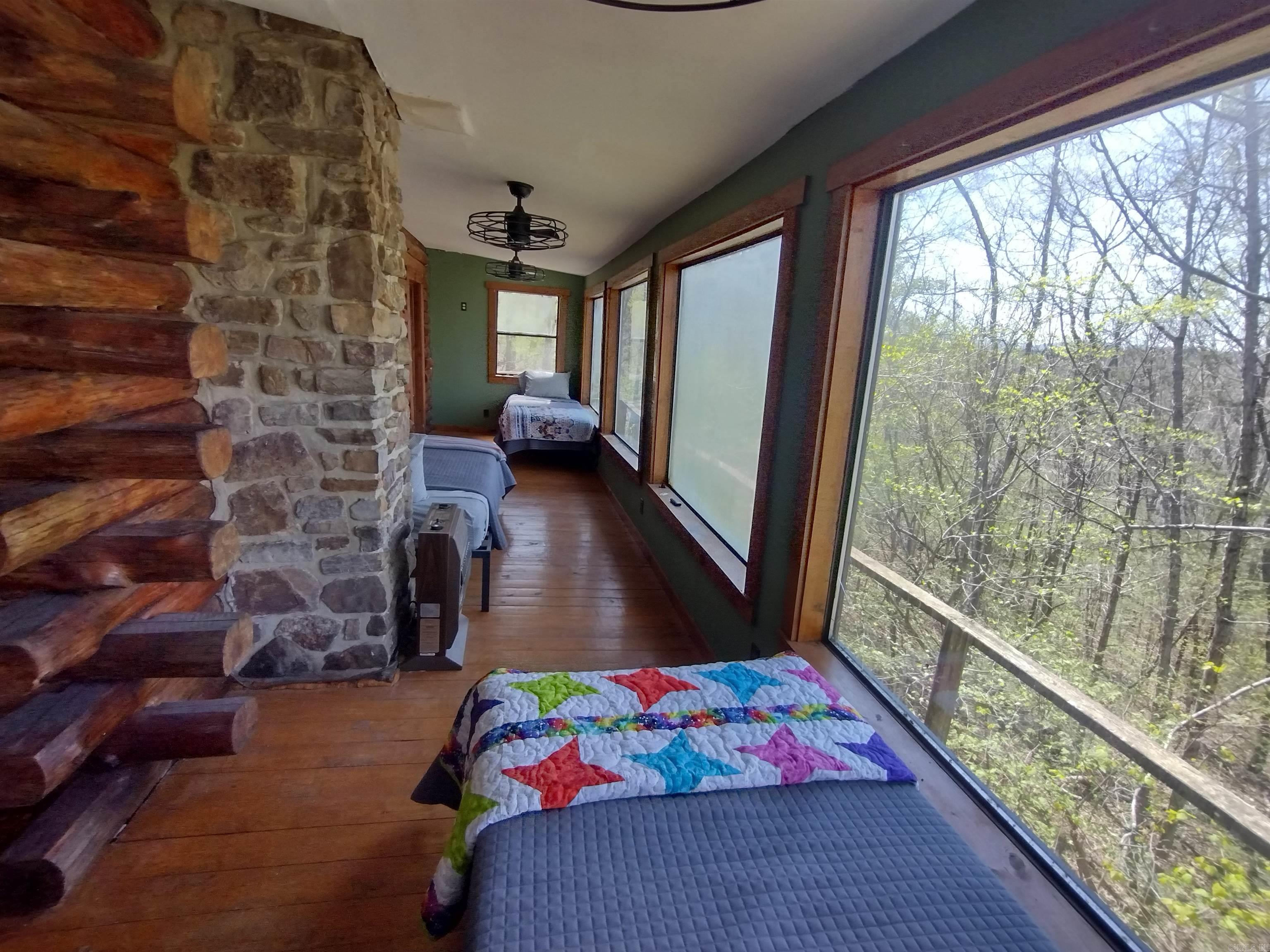 709  Jones RD  Mountain View, AR