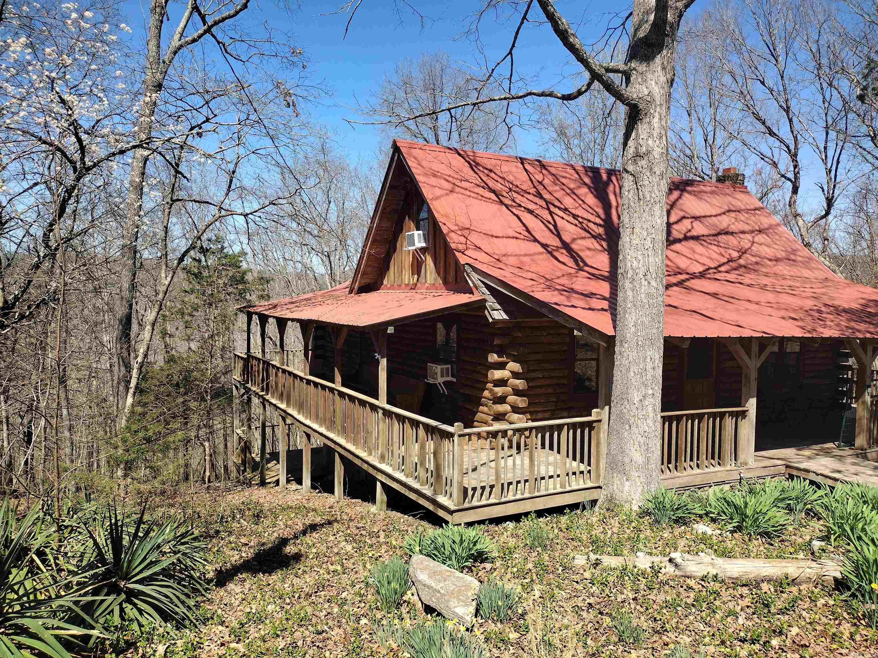 709  Jones RD  Mountain View, AR