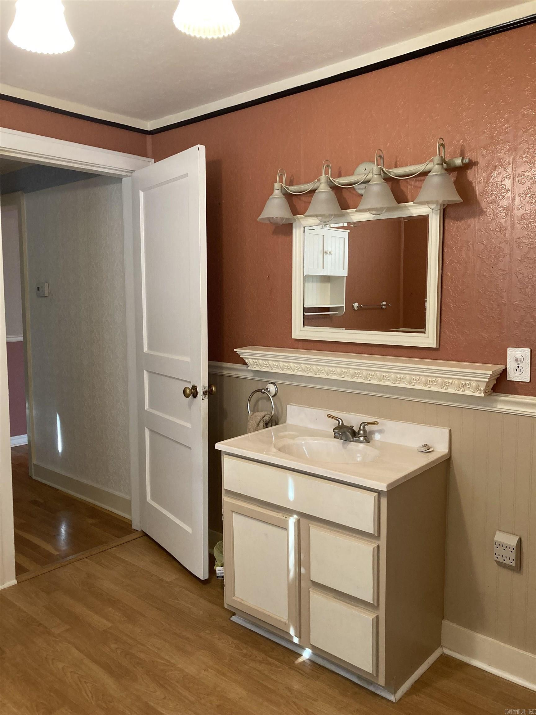 117  Waverly Street  Hot Springs, AR