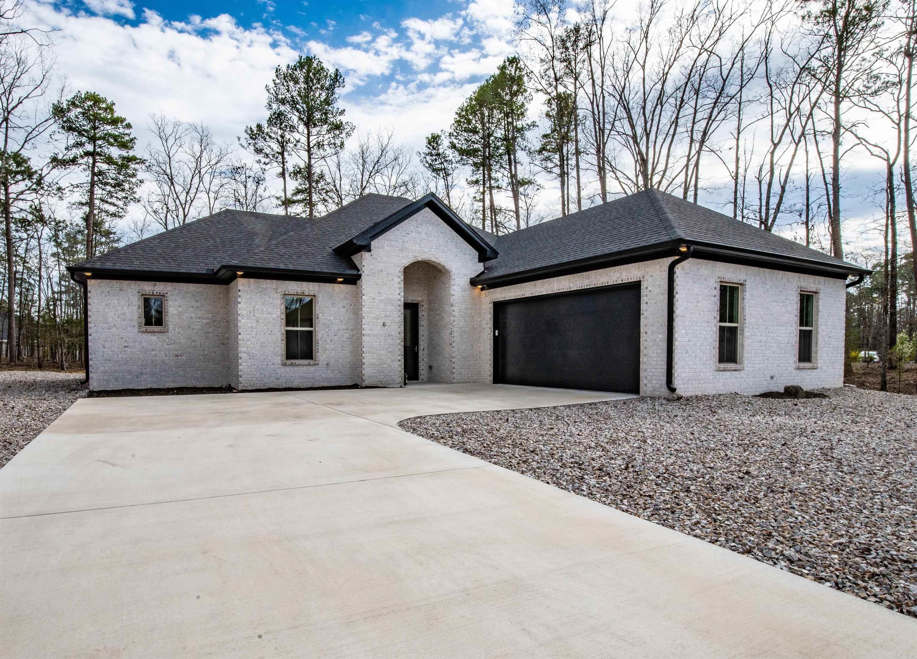 6  Busqueda Lane  Hot Springs Village, AR