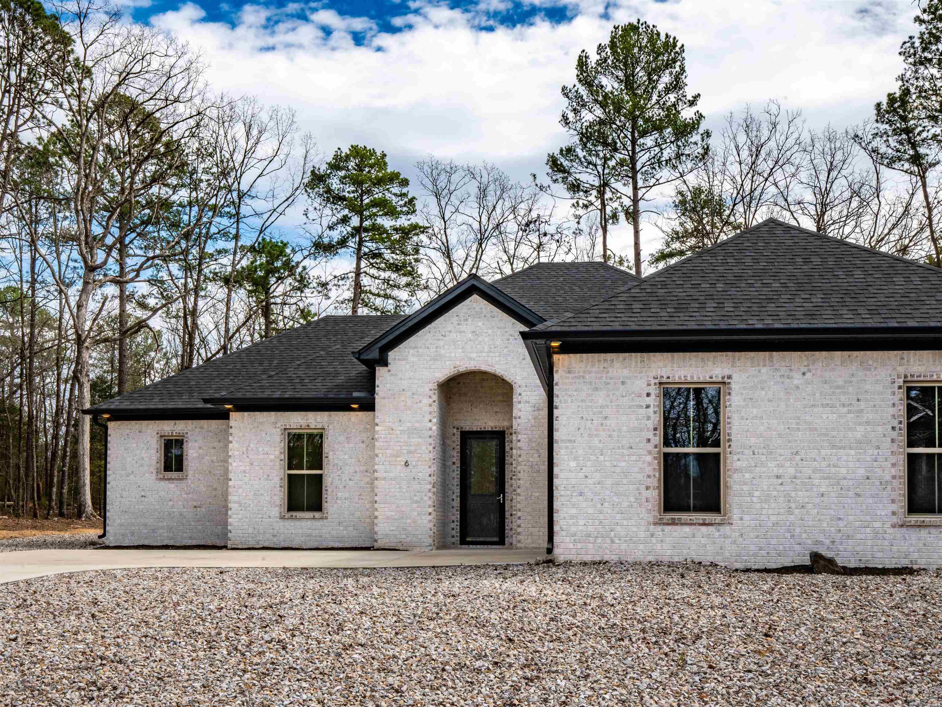 6  Busqueda Lane  Hot Springs Village, AR