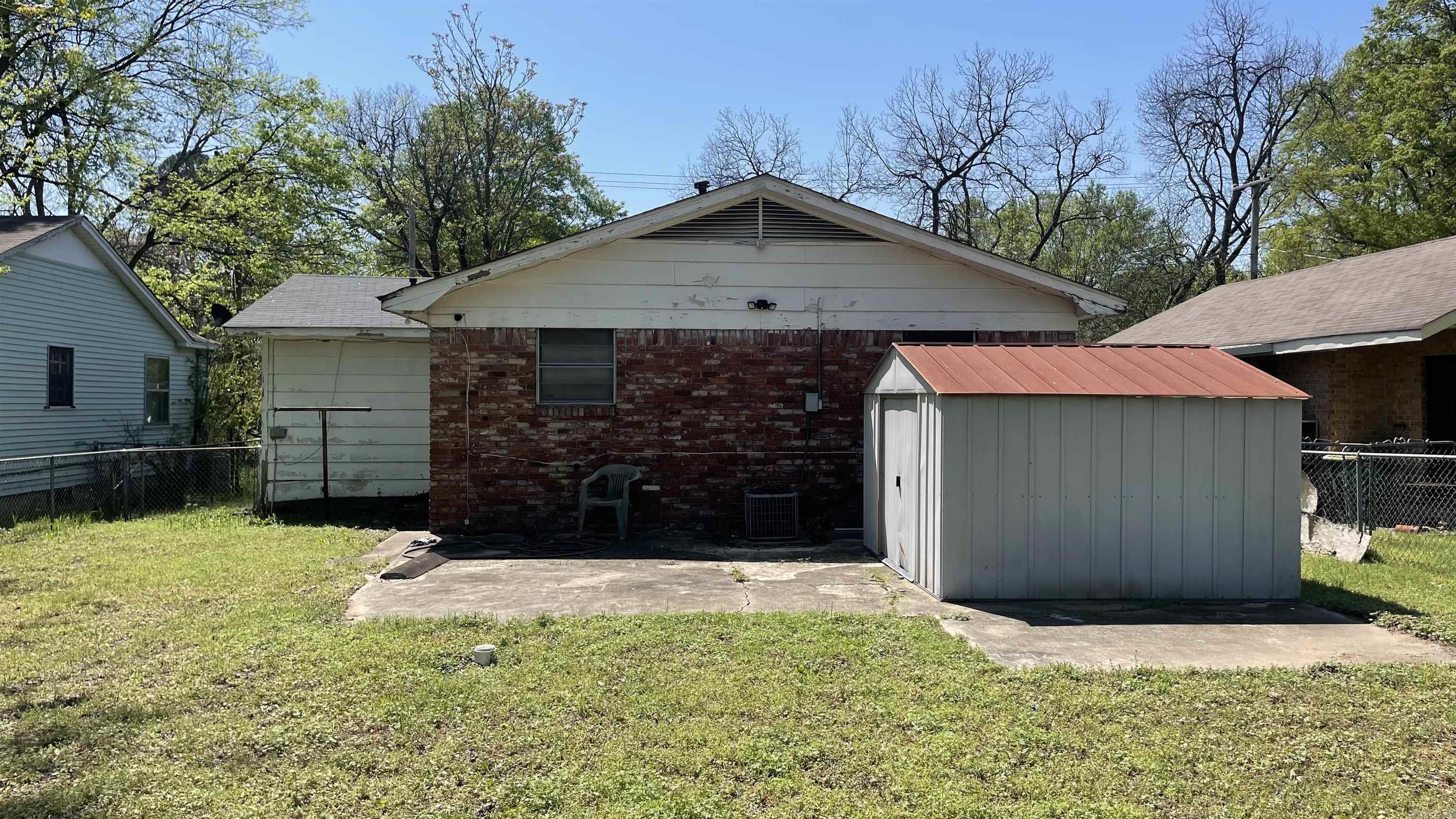 2607 E Washington  North Little Rock, AR