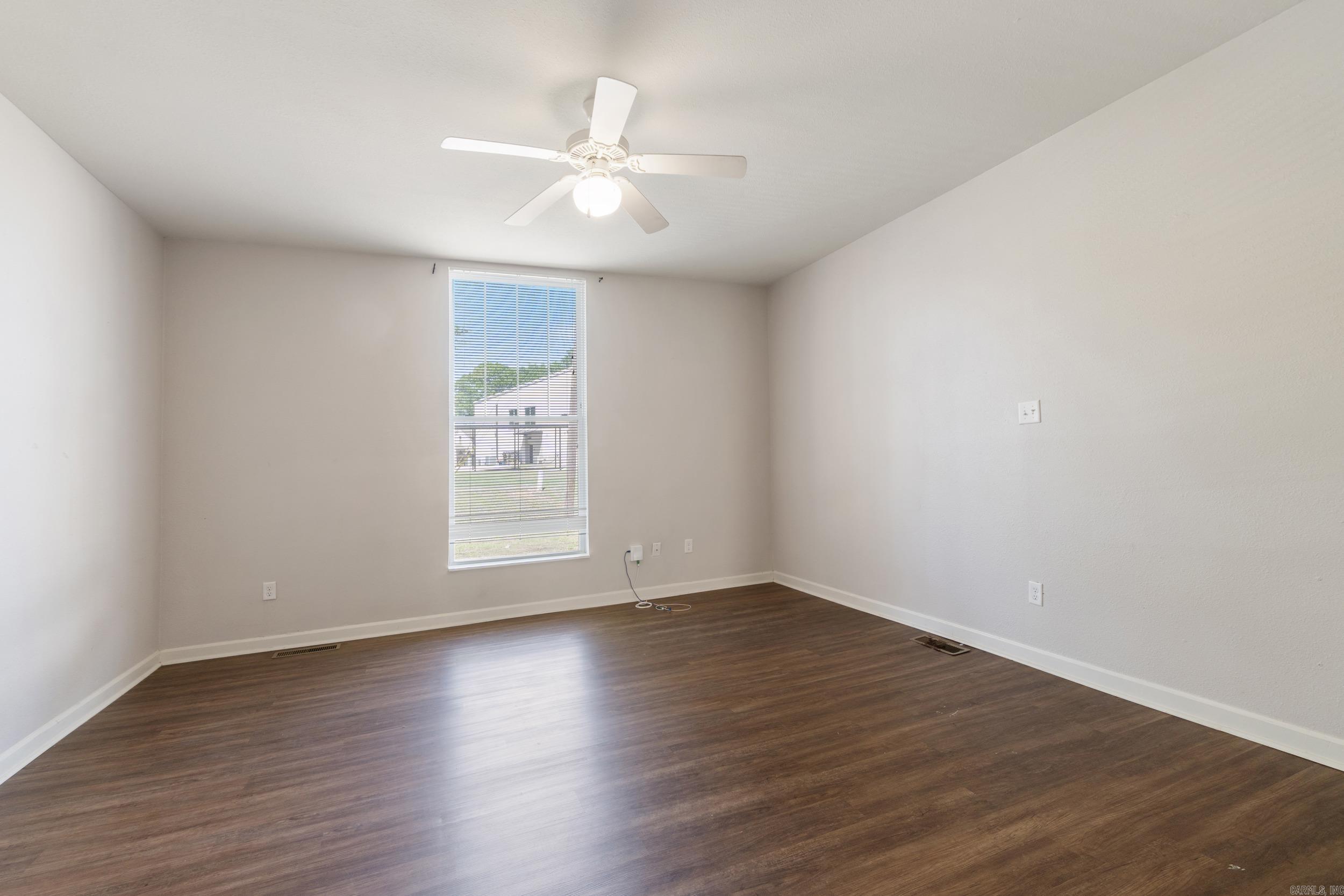 1403 Scott St Conway, AR 72034