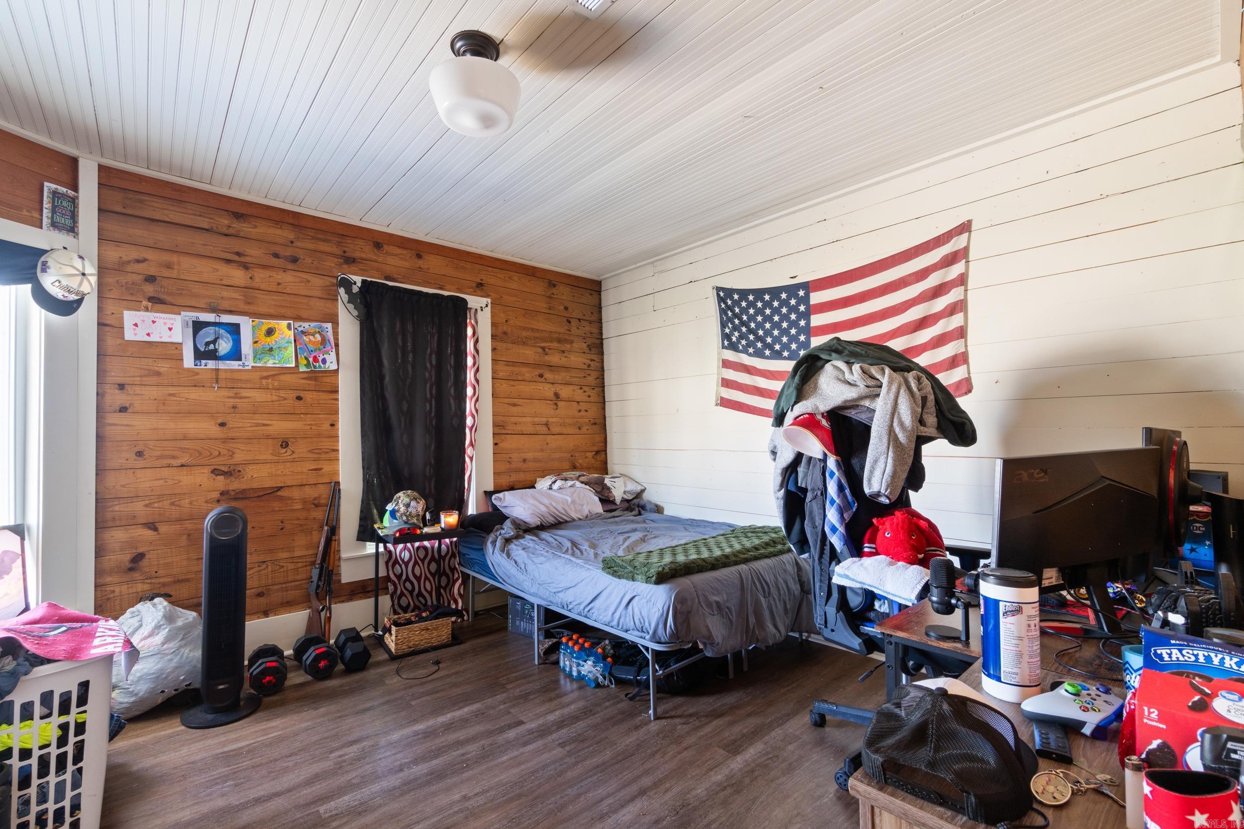 1403 Scott St Conway, AR 72034