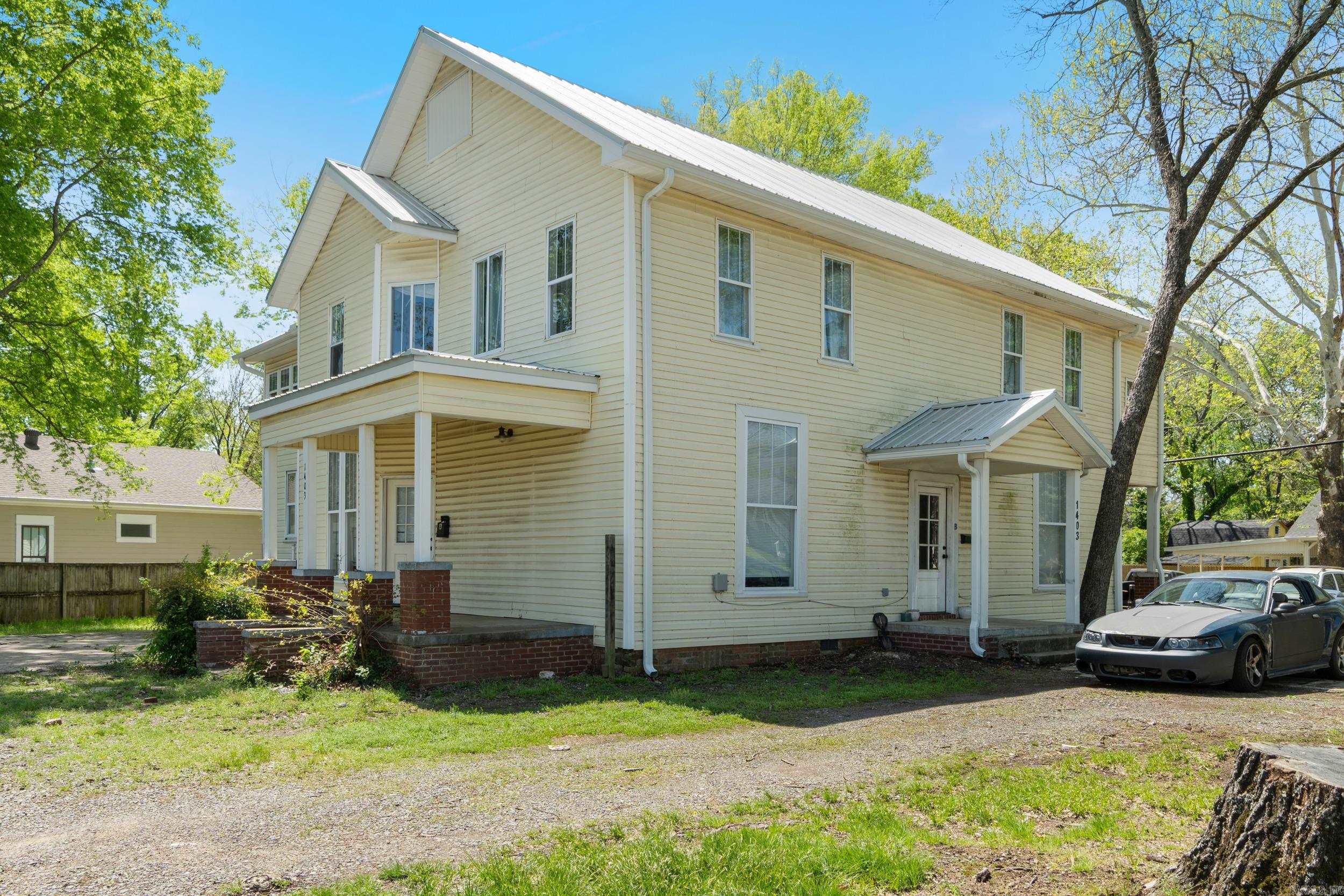 1403 Scott St Conway, AR 72034