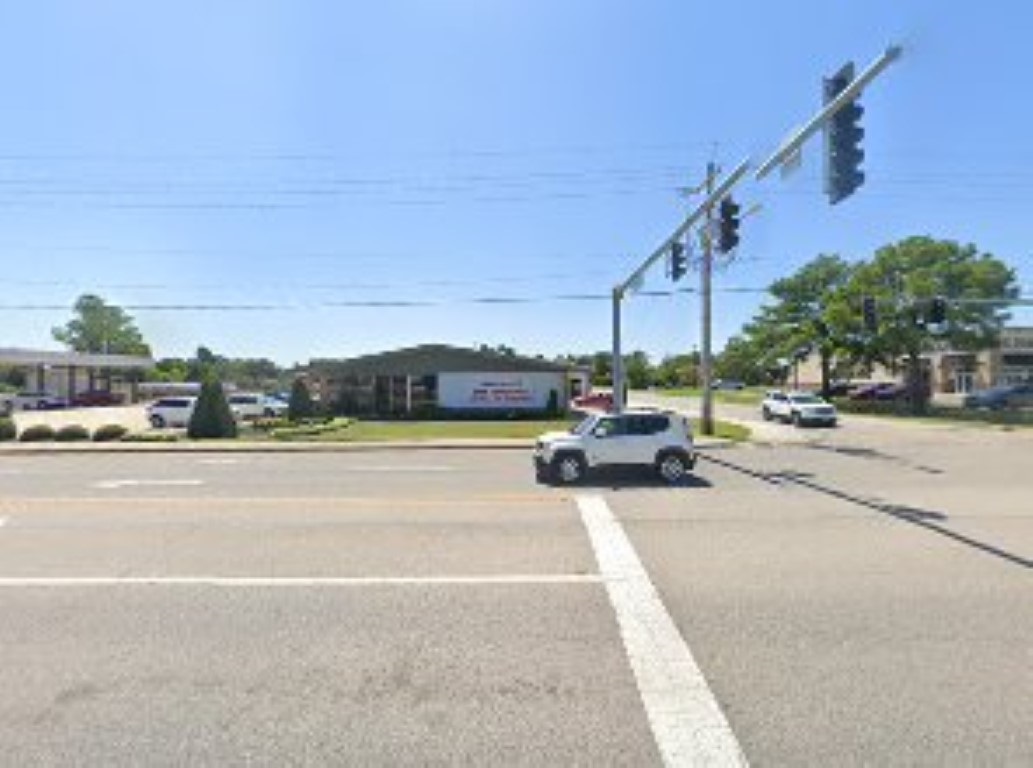 3201  E Highland  Jonesboro, AR