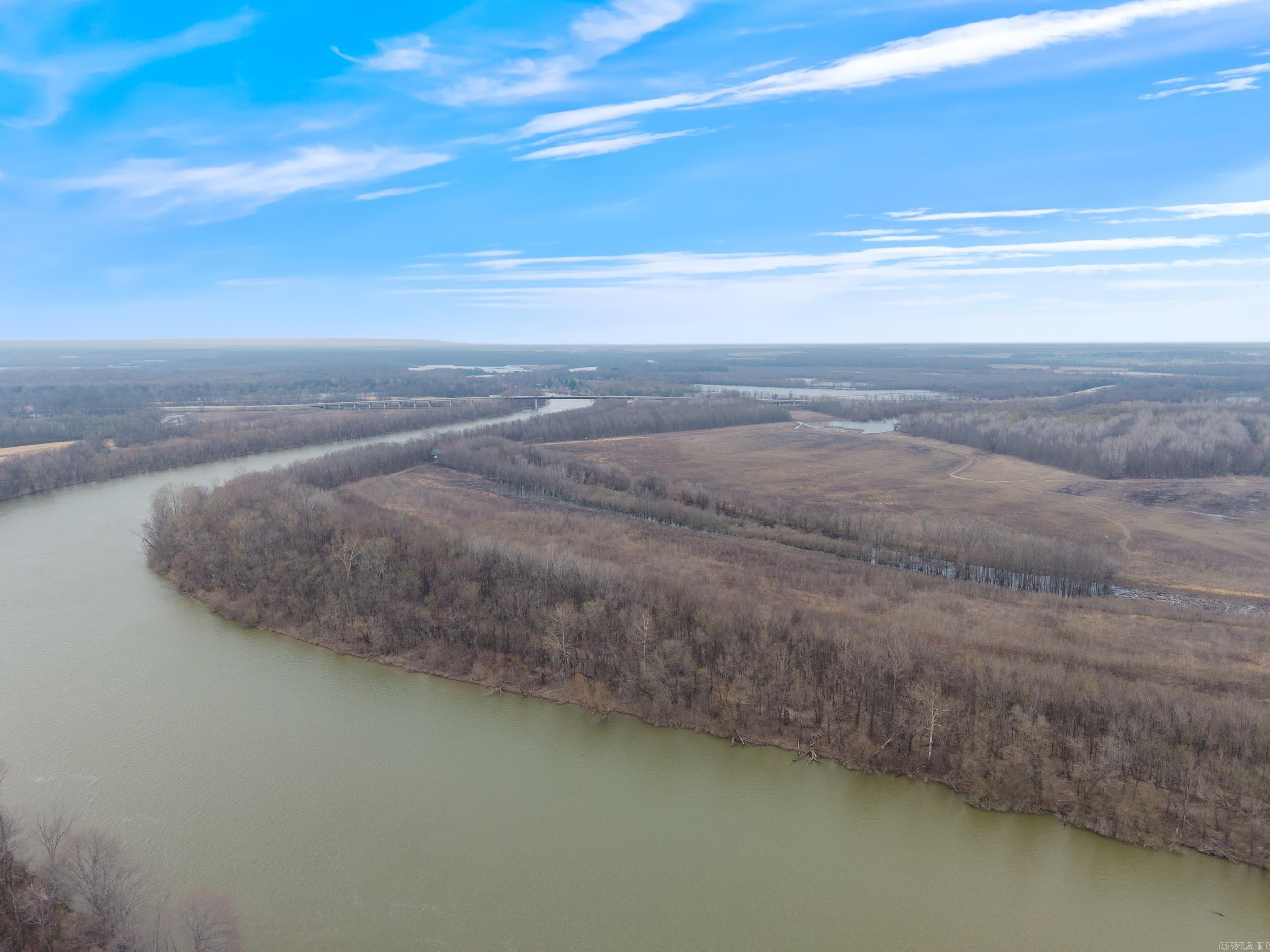 000  Taylor Bay  Augusta, AR