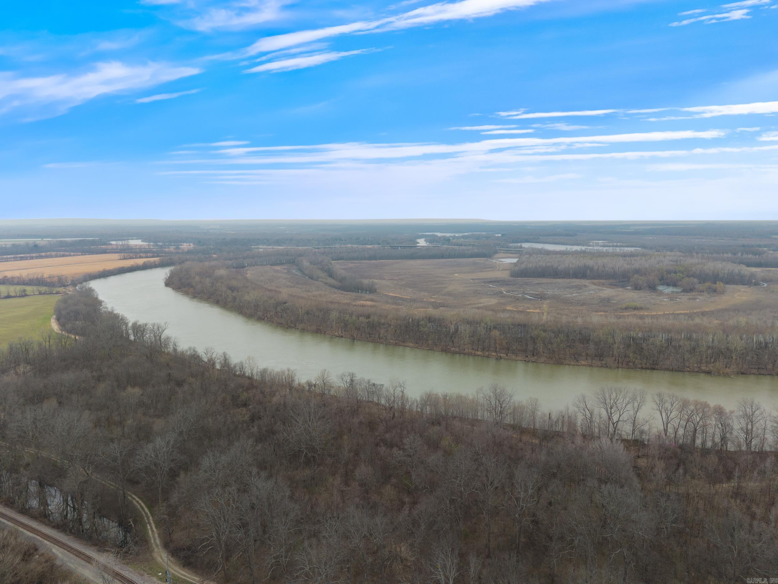 000  Taylor Bay  Augusta, AR
