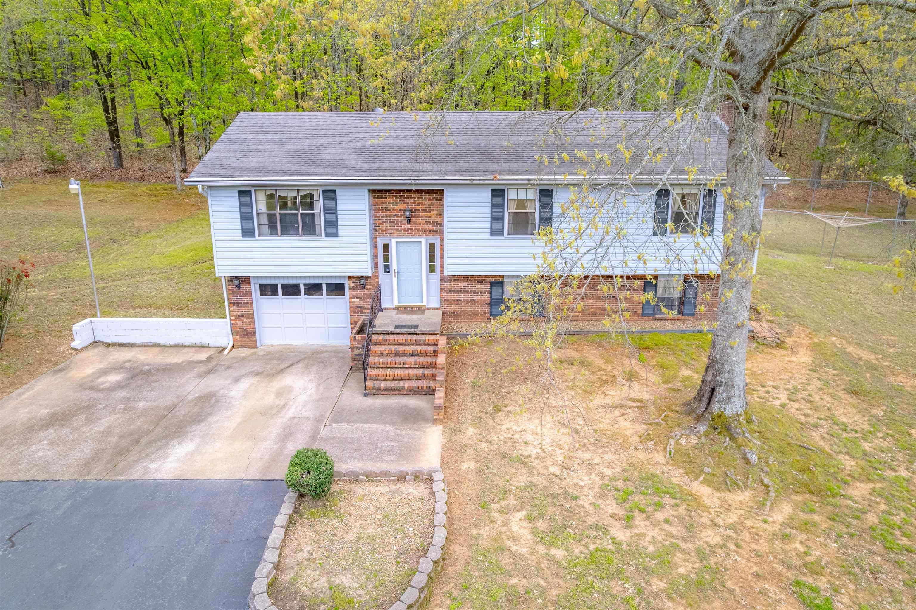 19  Cedar Hill  Conway, AR