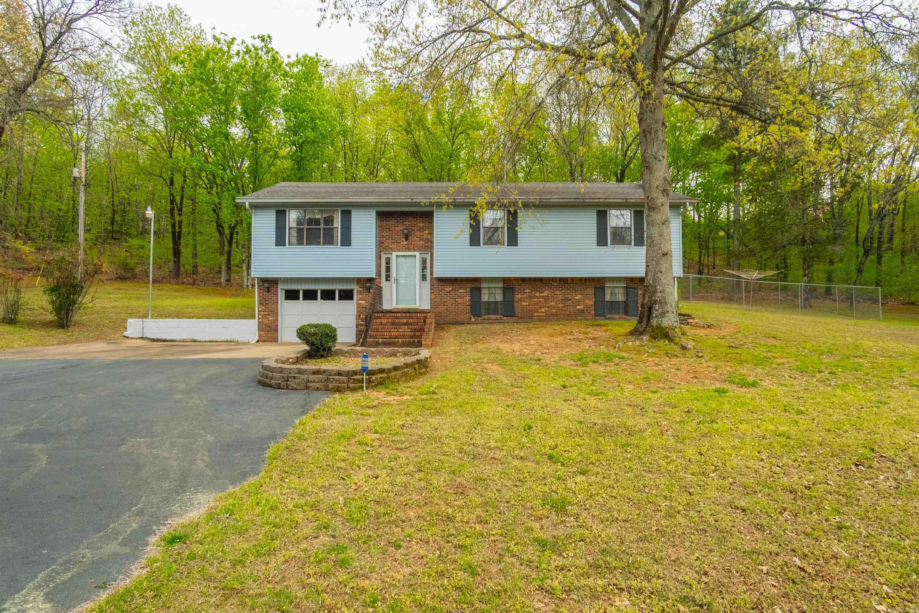 19  Cedar Hill  Conway, AR