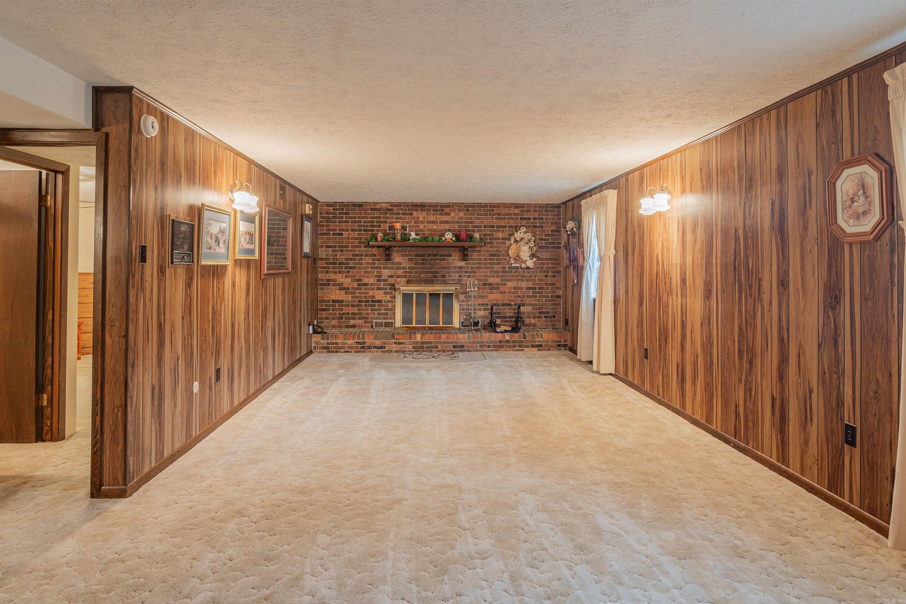 19  Cedar Hill  Conway, AR