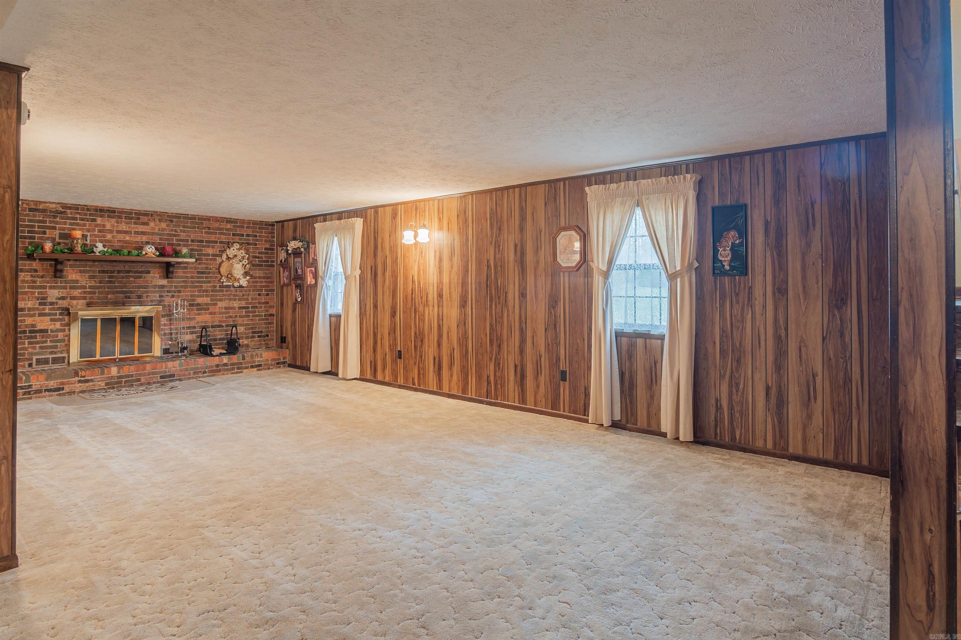 19  Cedar Hill  Conway, AR
