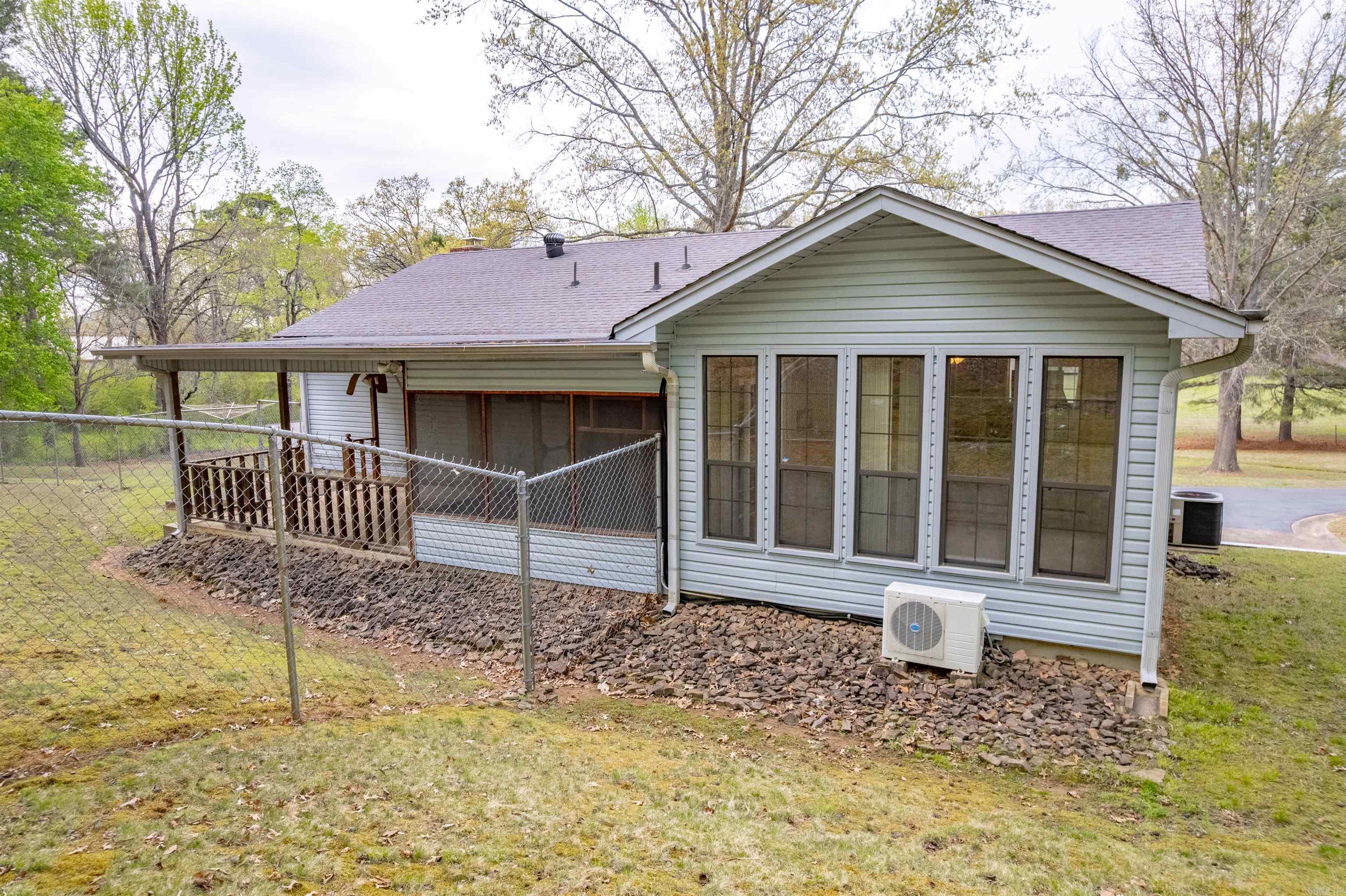 19  Cedar Hill  Conway, AR