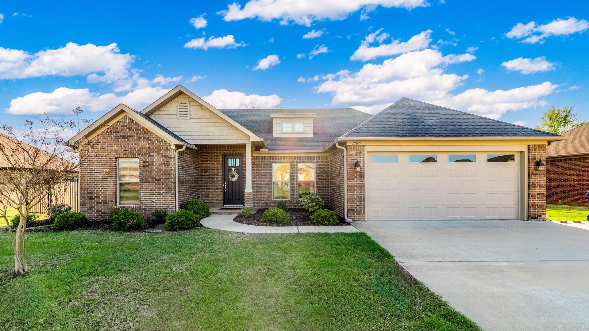 1700 Josh Dr. Conway, AR 72034