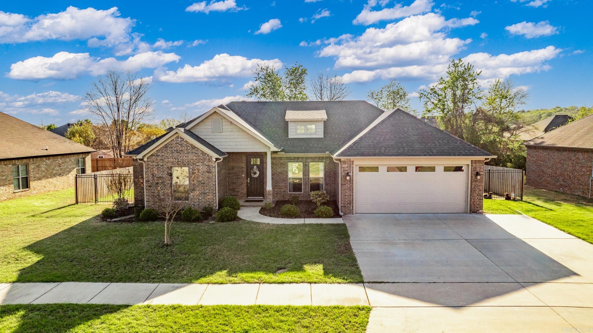 1700 Josh Dr. Conway, AR 72034
