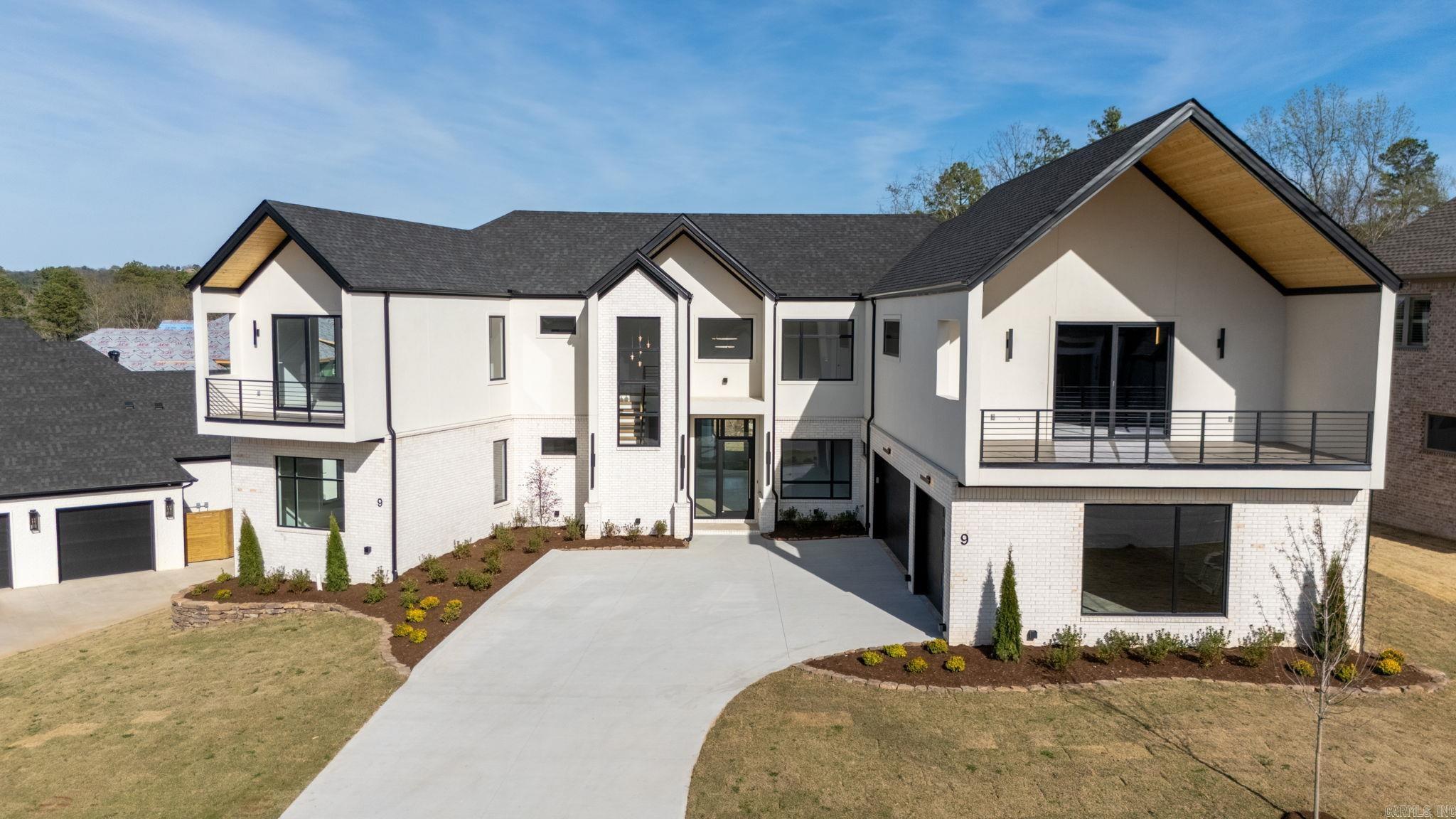 9 Abington Court Little Rock, AR 72223