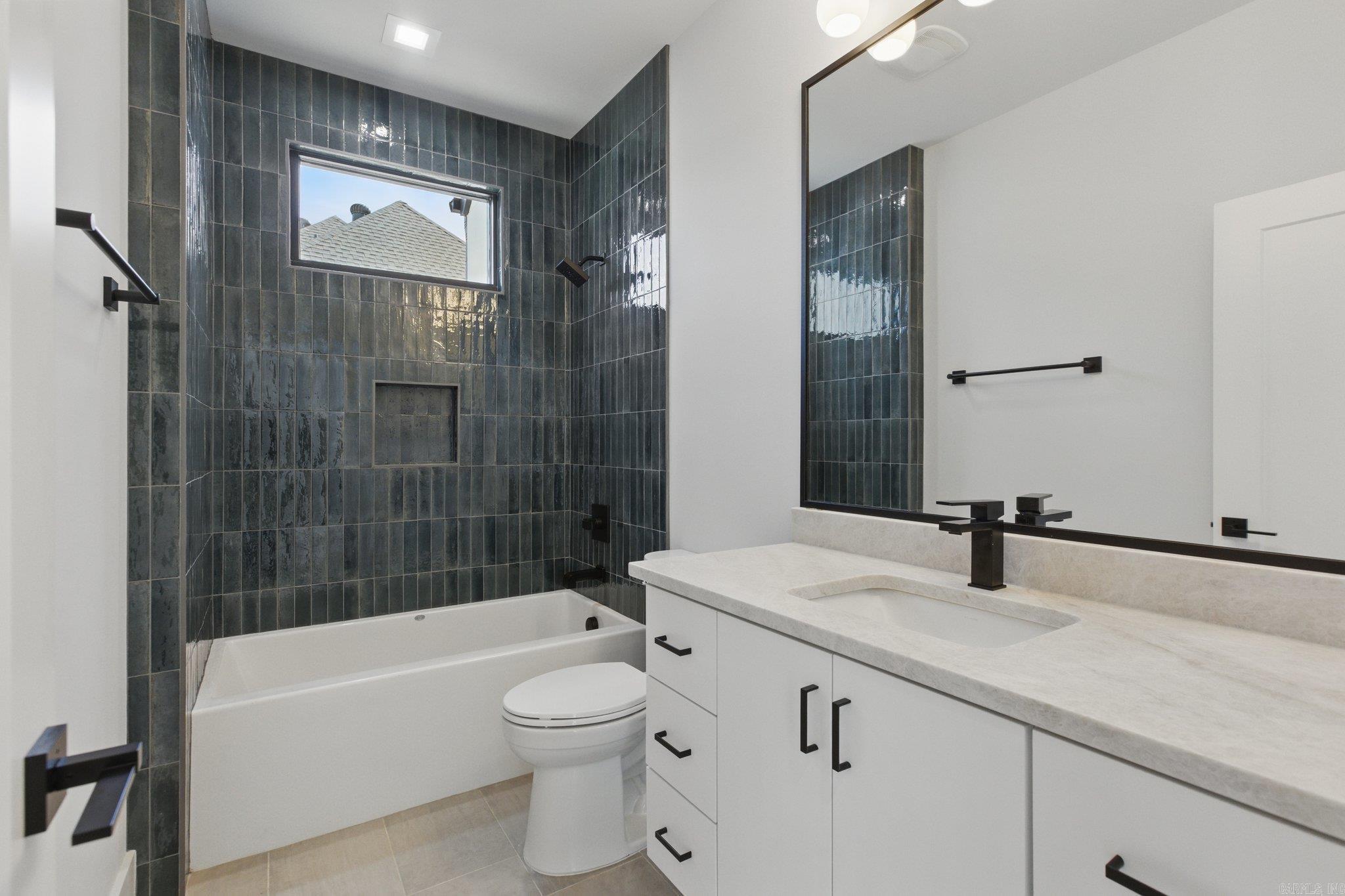 9 Abington Court Little Rock, AR 72223