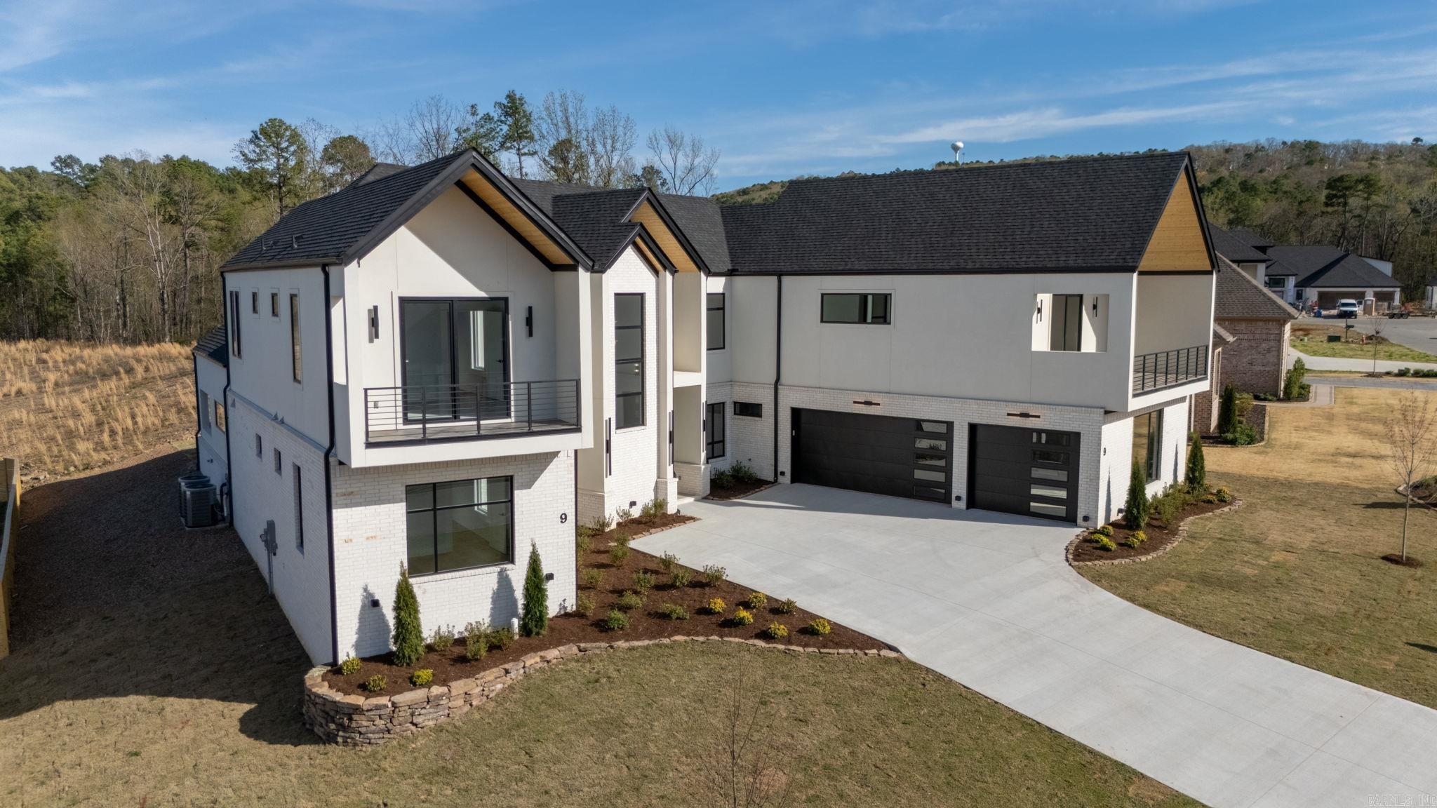 9 Abington Court Little Rock, AR 72223
