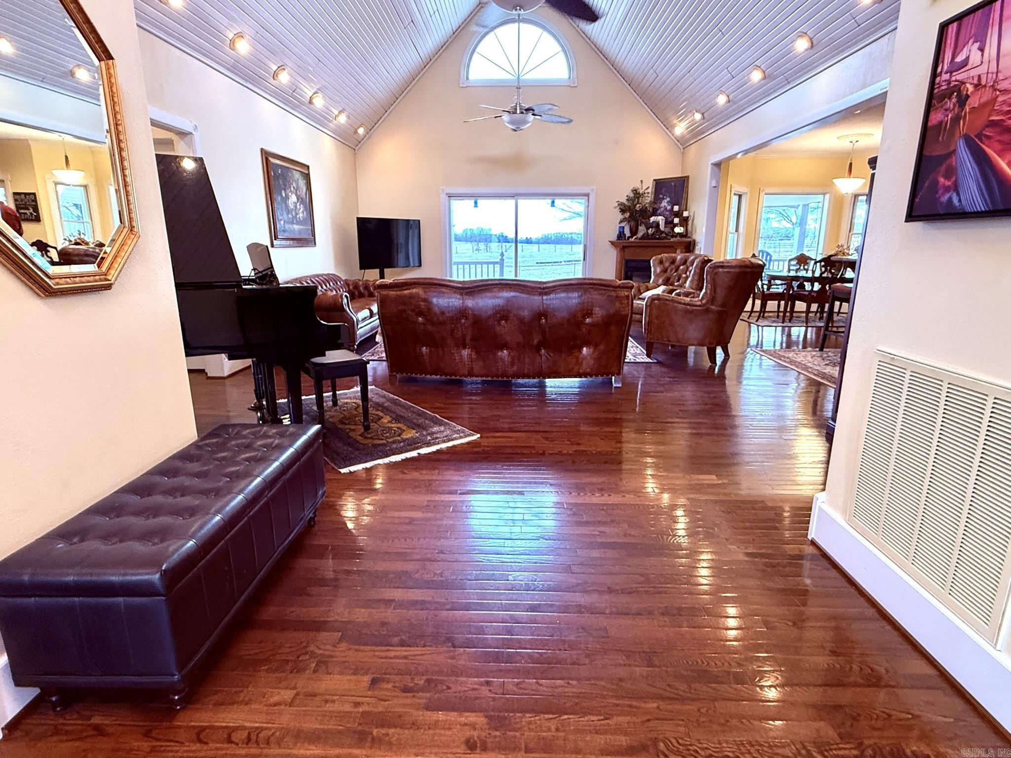 2832  Lacrosse Road  Melbourne, AR