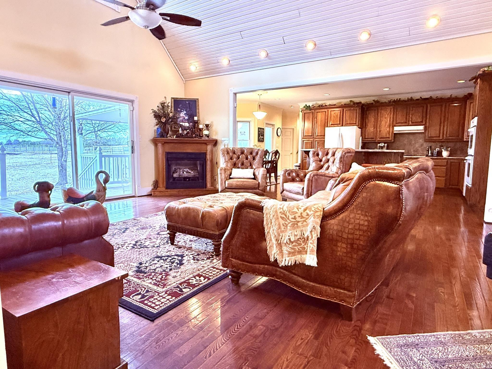 2832  Lacrosse Road  Melbourne, AR