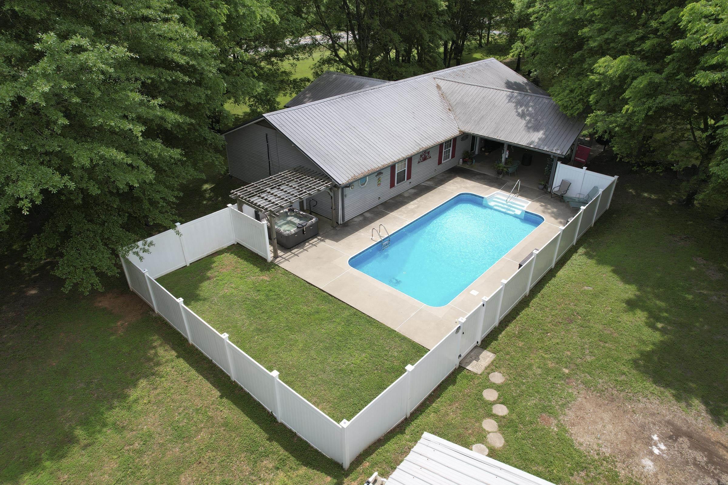 110 N Horatio Homesites Road Horatio, AR 71842