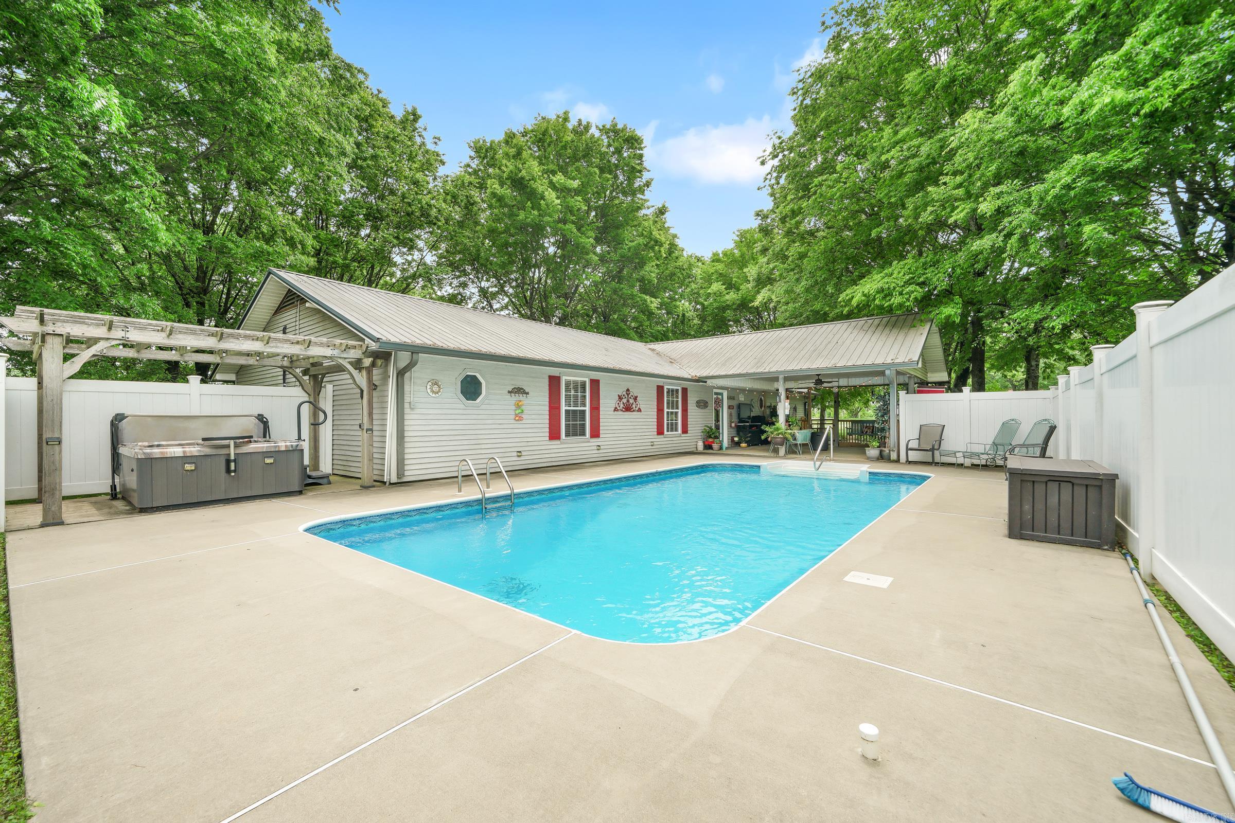 110 N Horatio Homesites Road Horatio, AR 71842