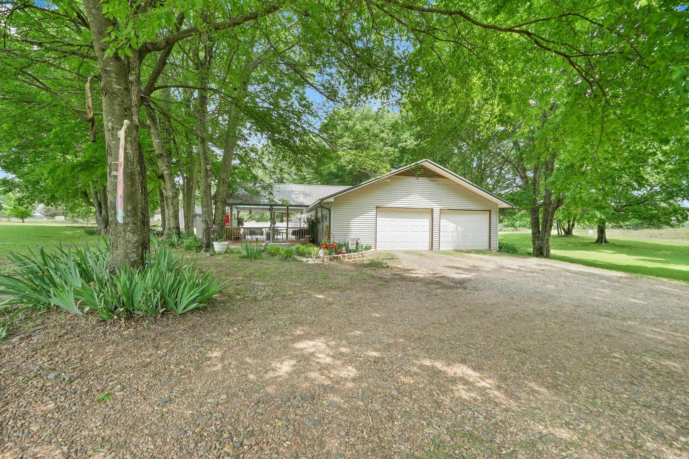 110 N Horatio Homesites Road Horatio, AR 71842