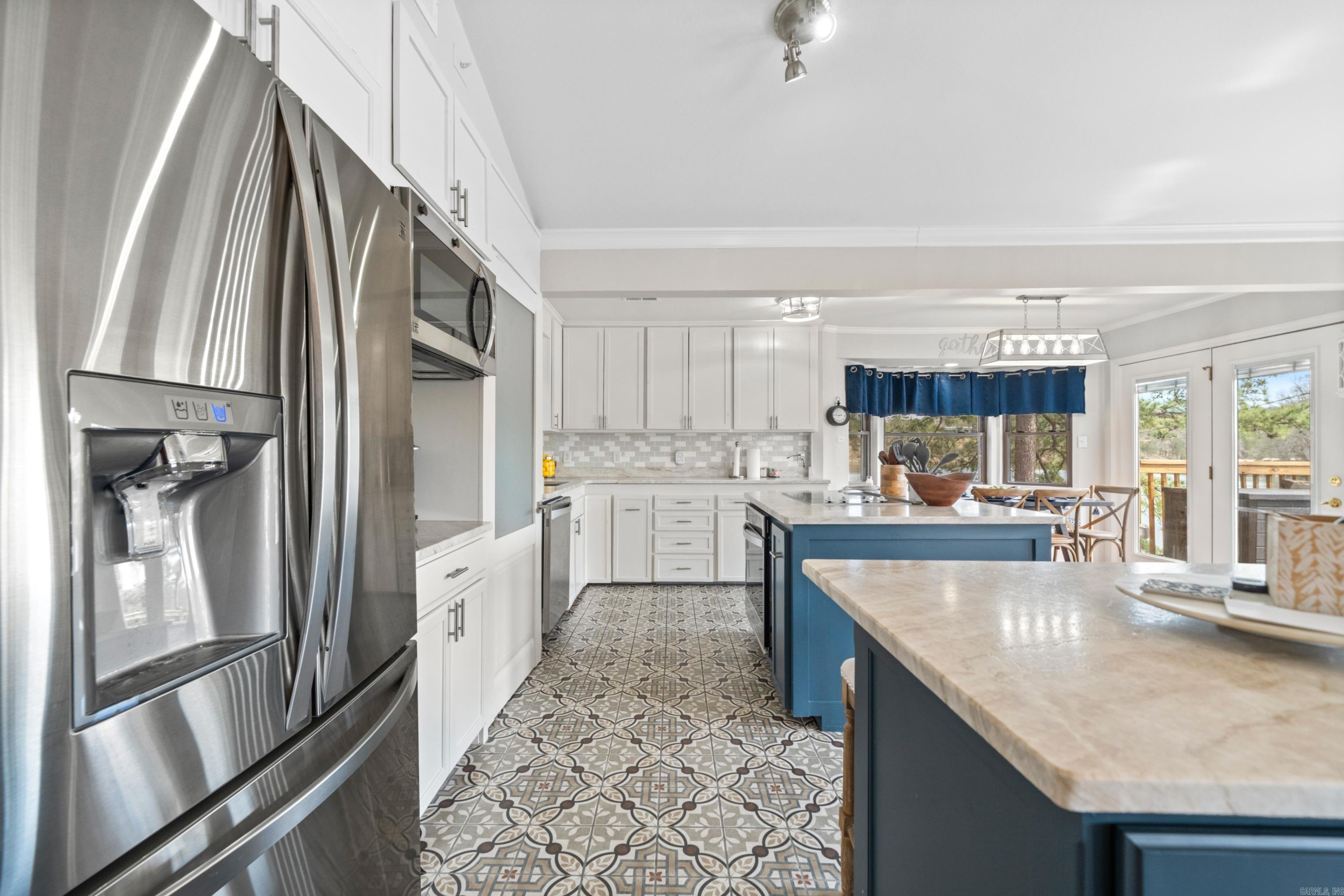 174  Arrowpoint  Royal, AR