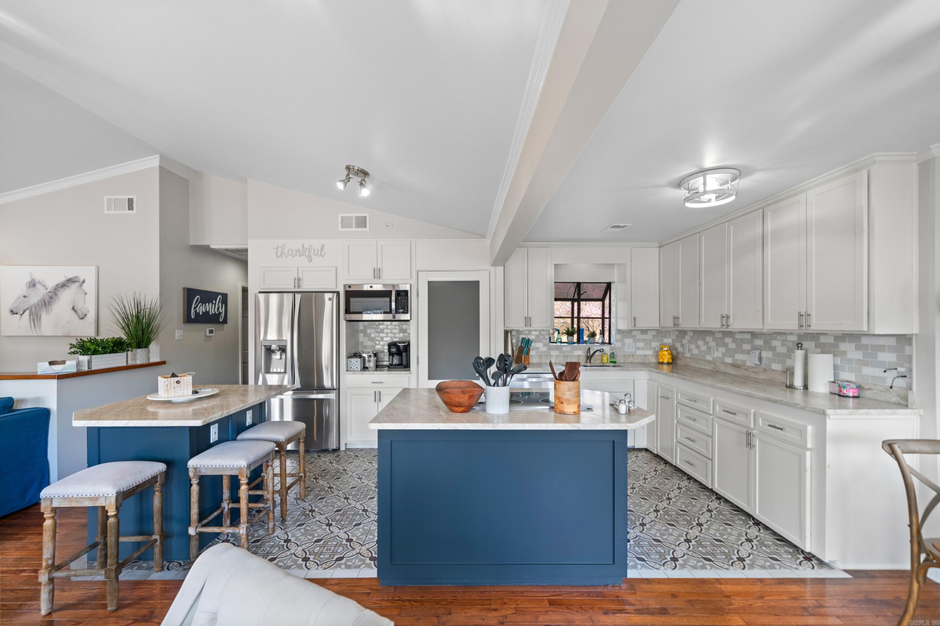 174  Arrowpoint  Royal, AR