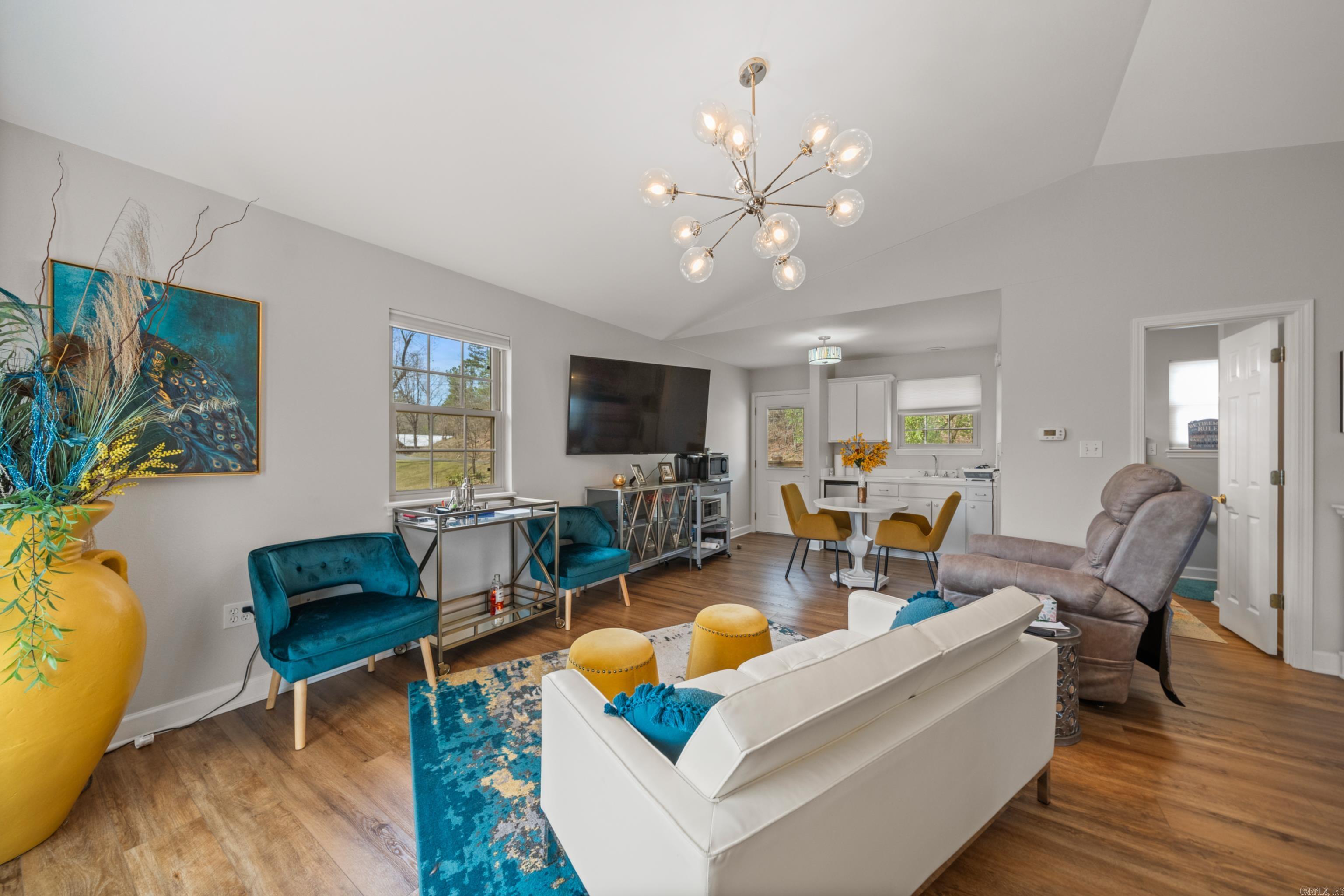 174  Arrowpoint  Royal, AR