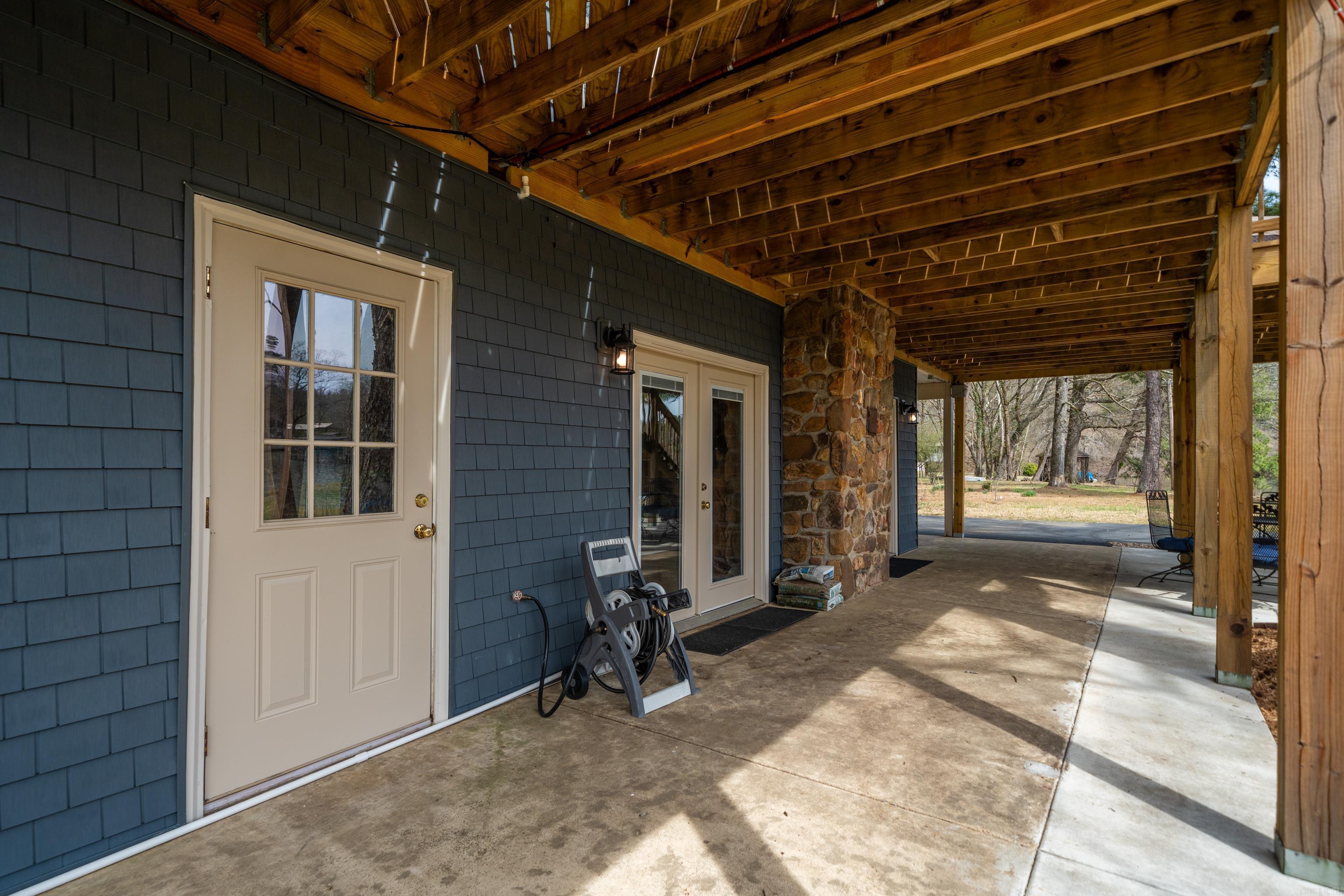 174  Arrowpoint  Royal, AR