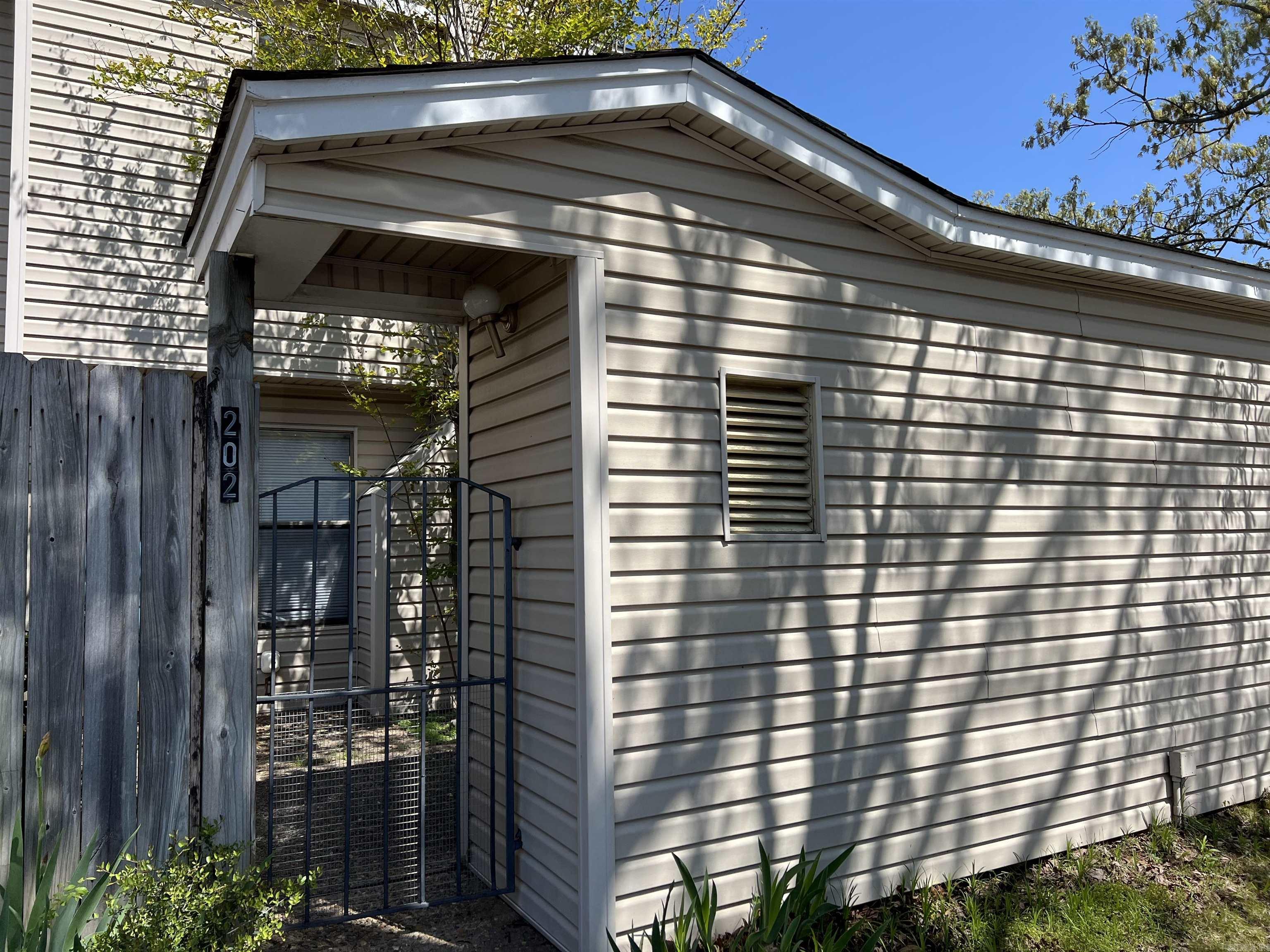 1  Shelby #202  Sherwood, AR