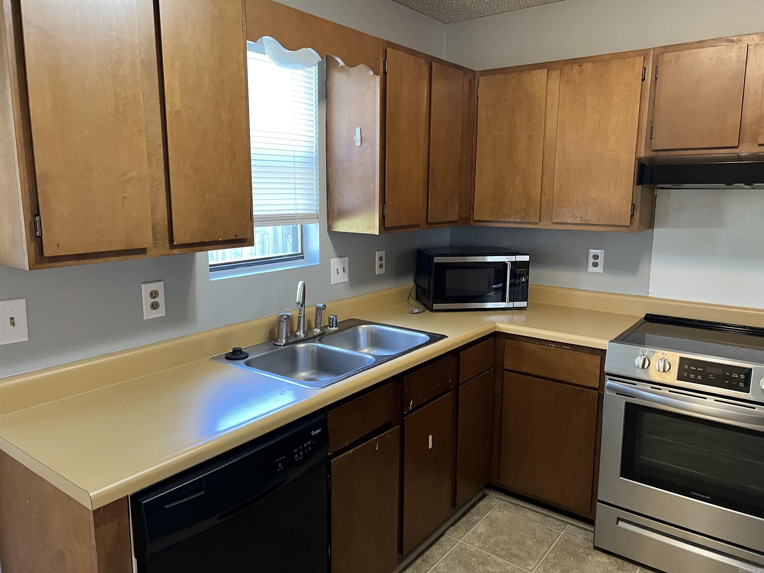 1  Shelby #202  Sherwood, AR