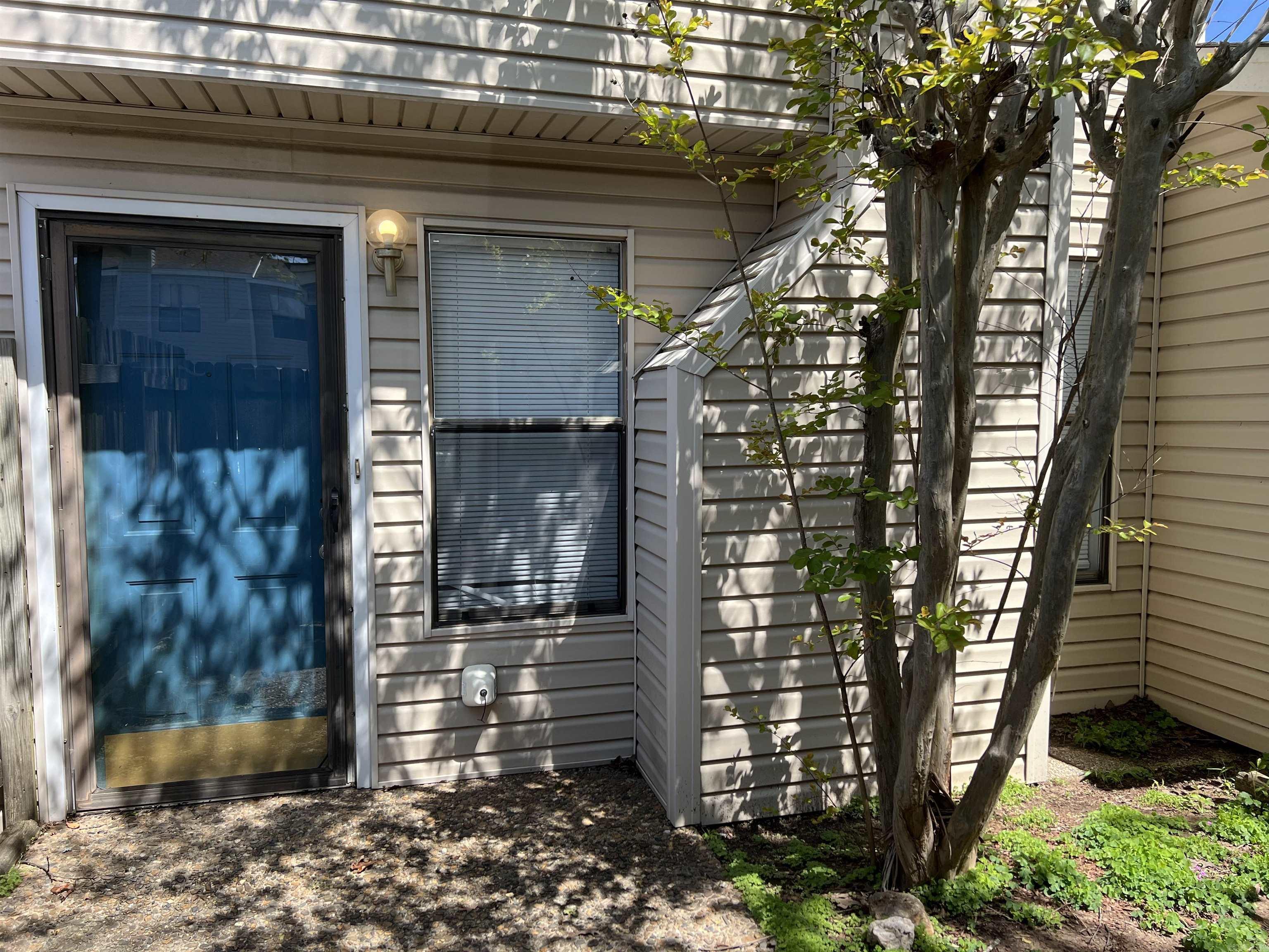 1  Shelby #202  Sherwood, AR