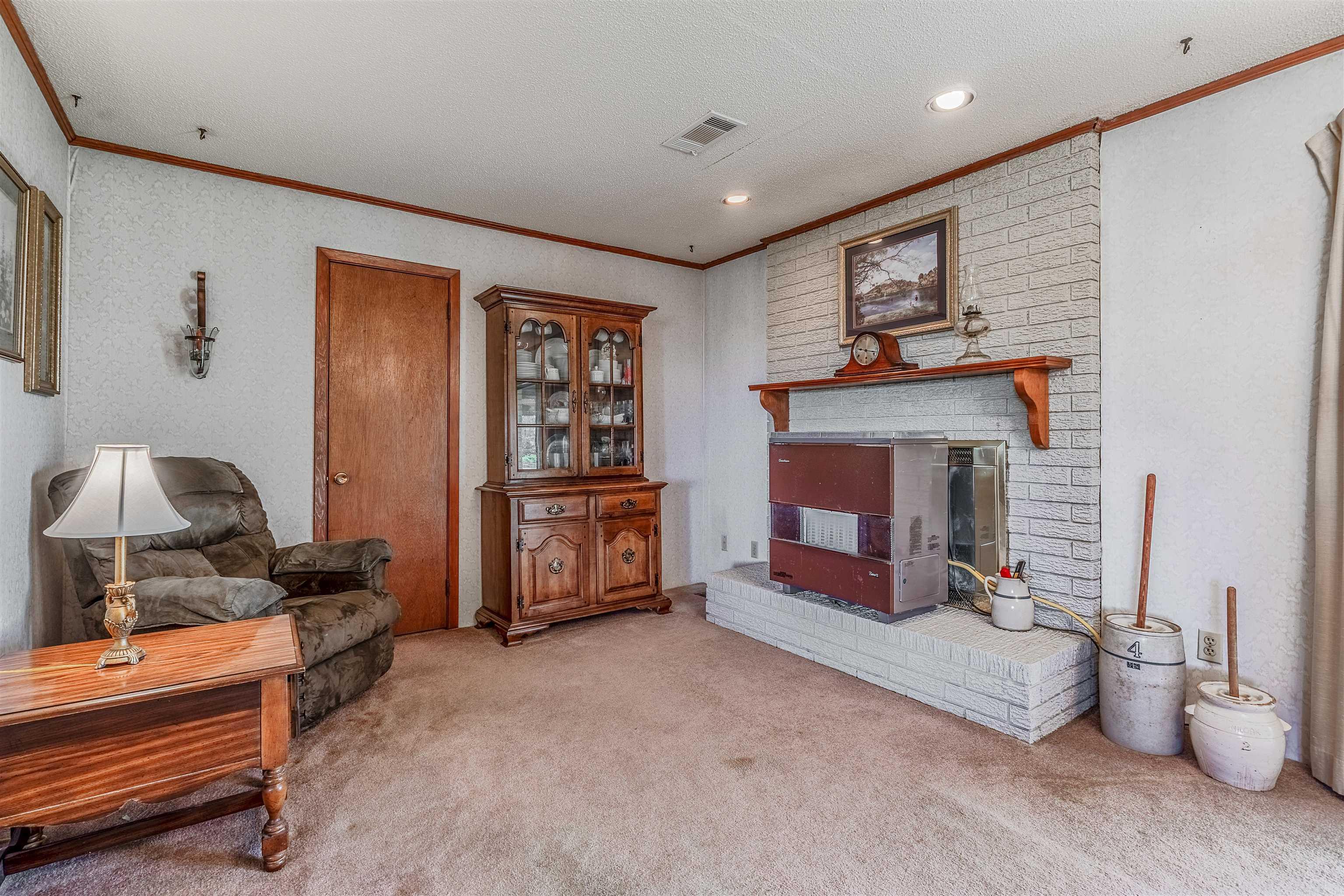 1215 N Broadway  Heber Springs, AR
