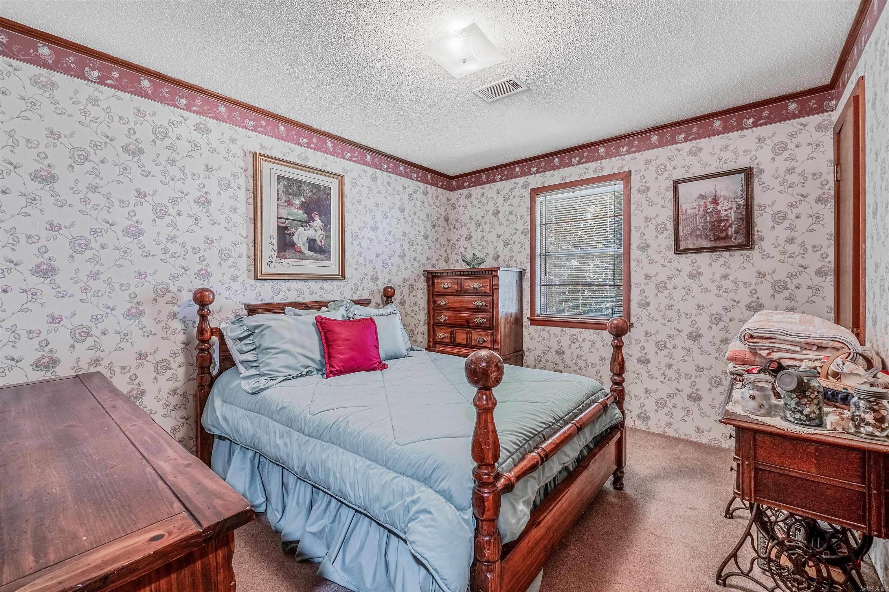 1215 N Broadway  Heber Springs, AR