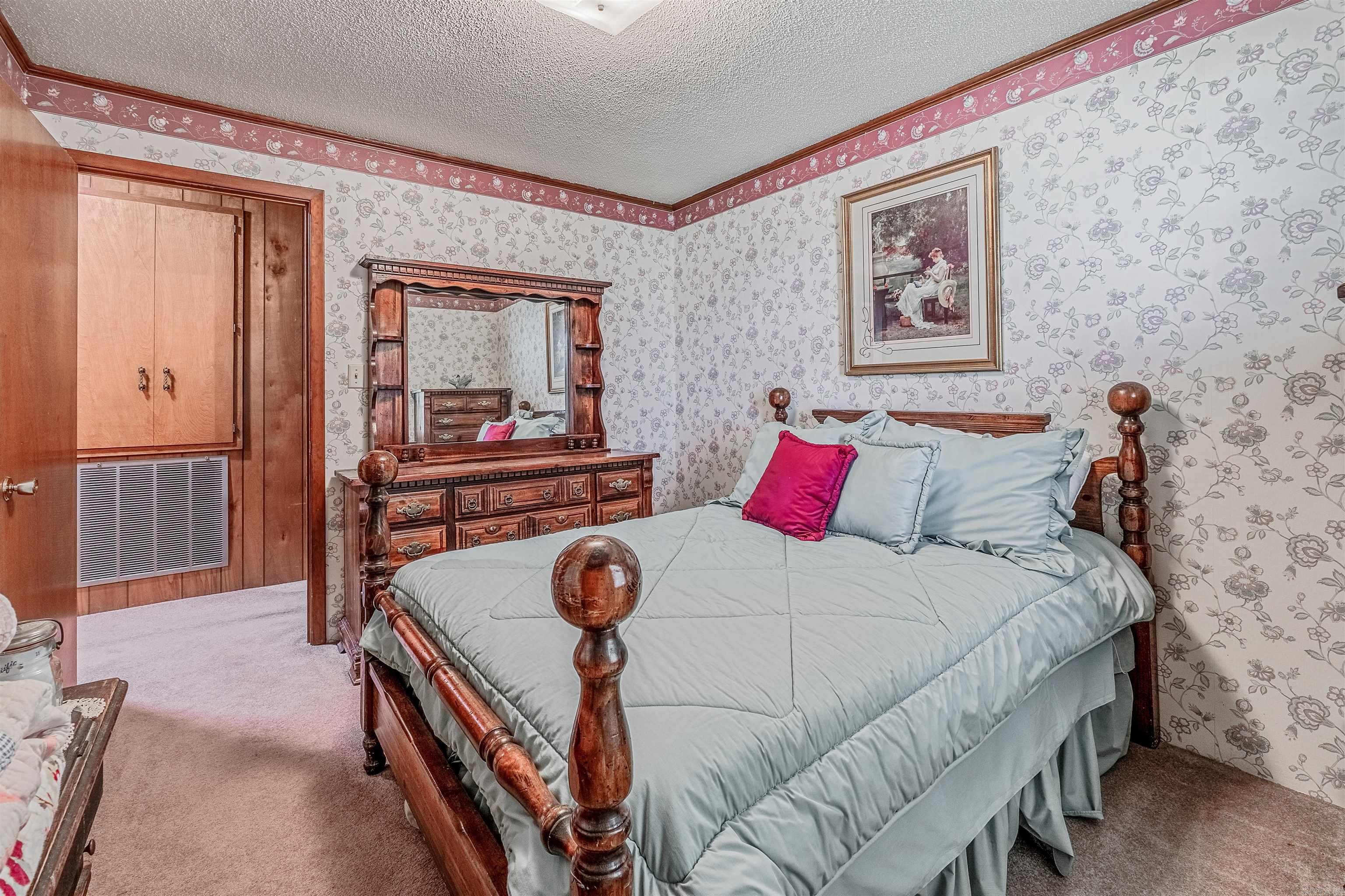 1215 N Broadway  Heber Springs, AR