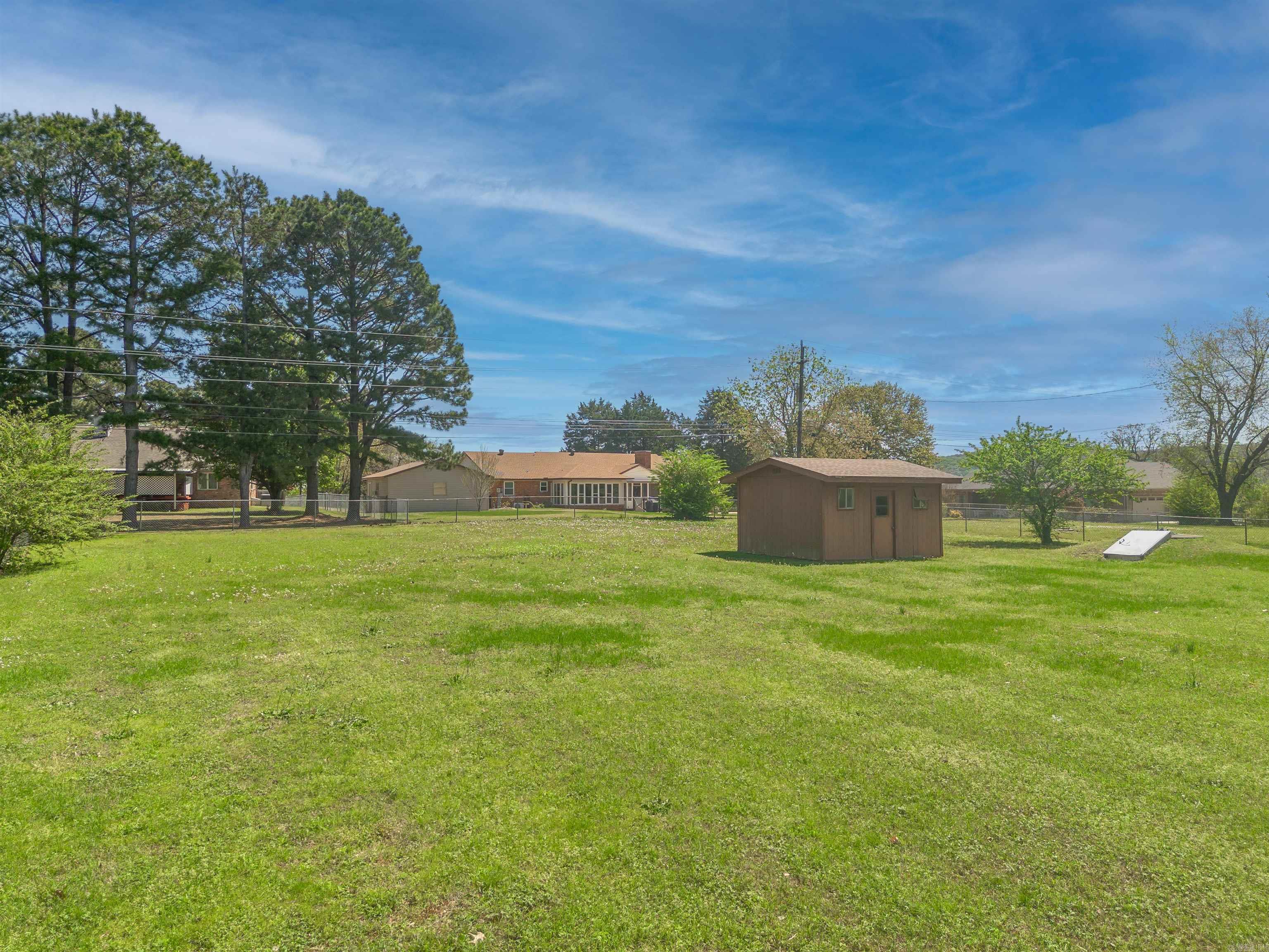 1215 N Broadway  Heber Springs, AR