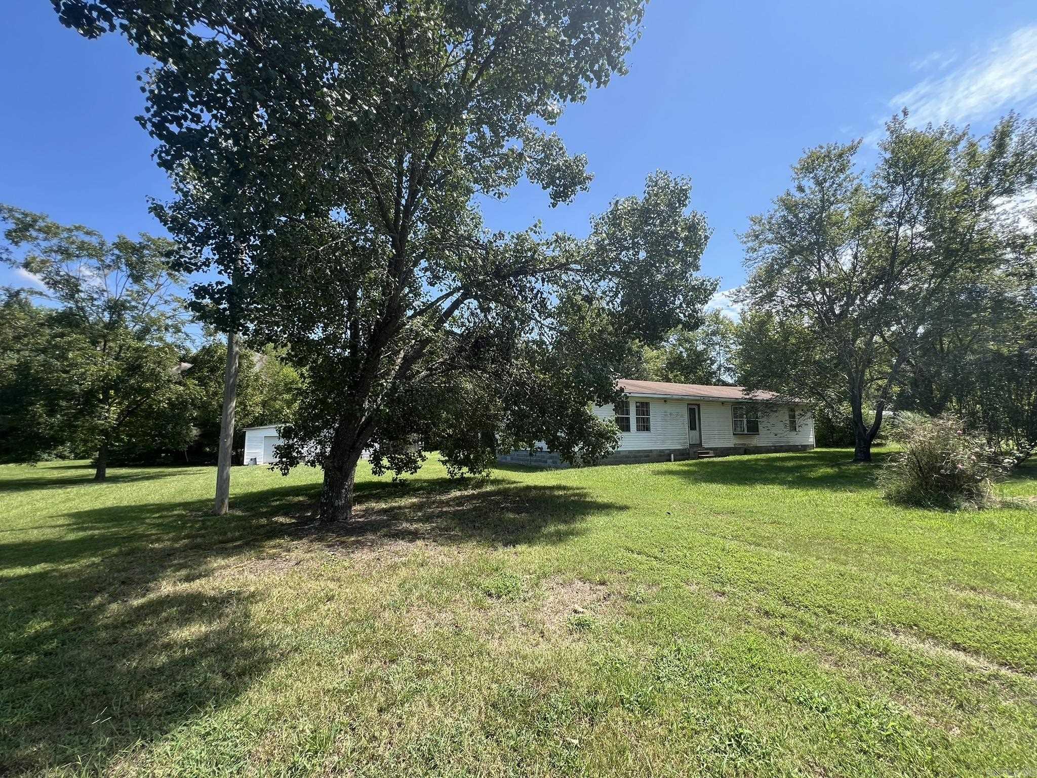 121 S Apple  Beebe, AR