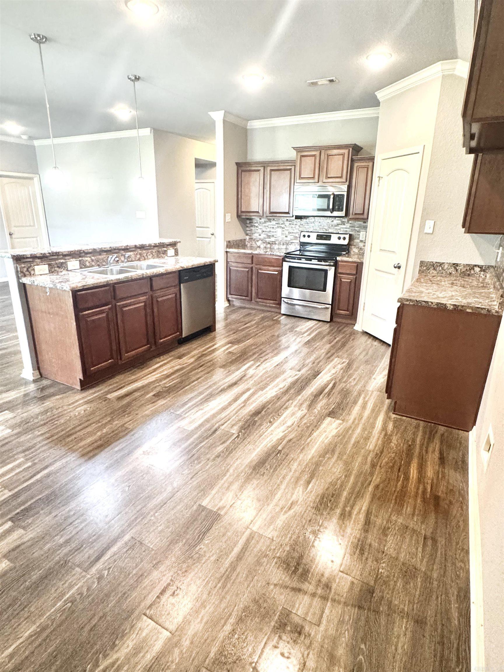 6404  Amalie Dr  Alexander, AR