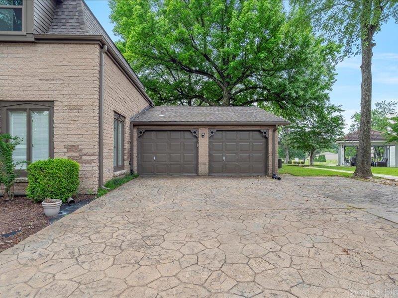 1005  Fairway  Jonesboro, AR