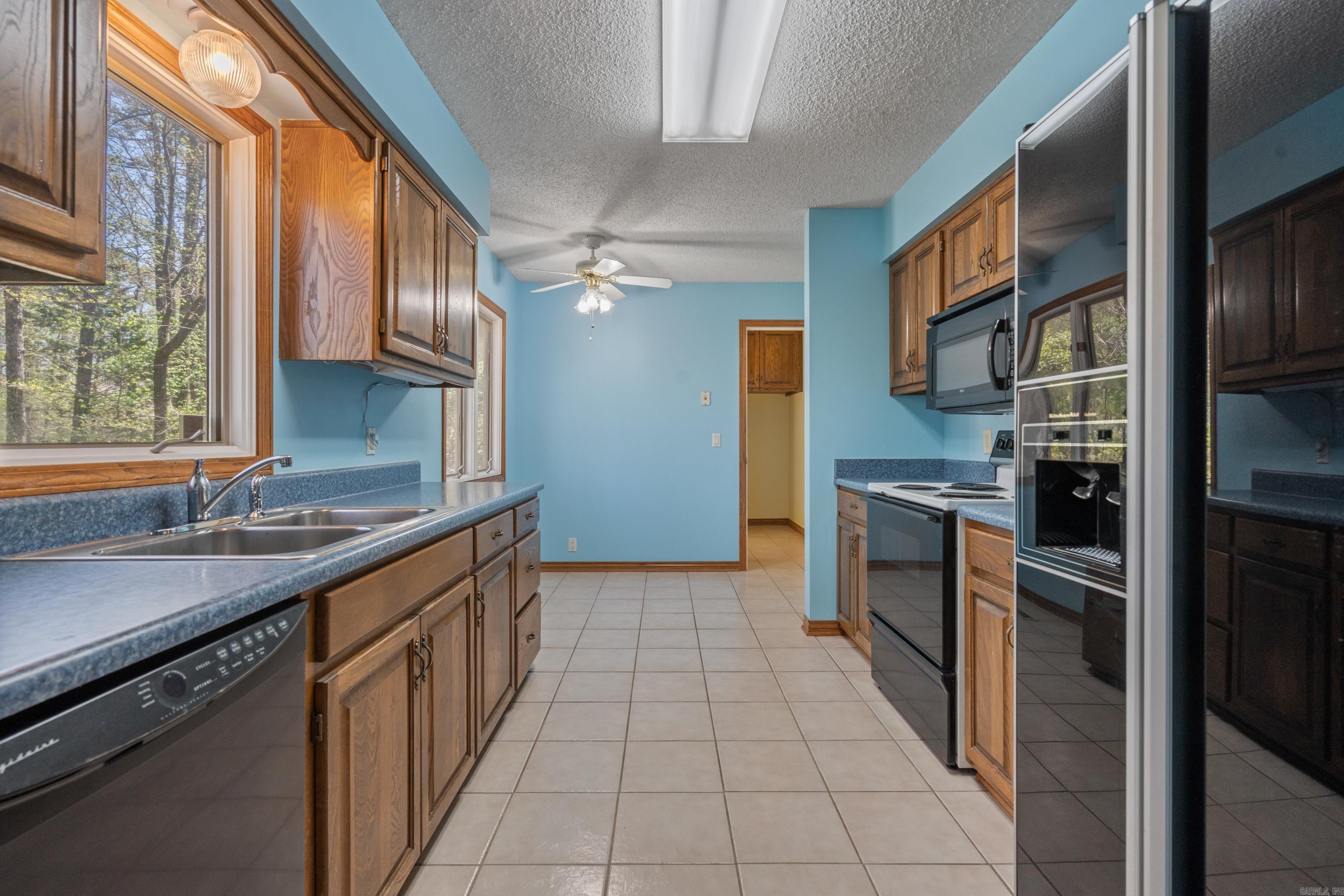 1  Lerida Ln  Hot Springs, AR