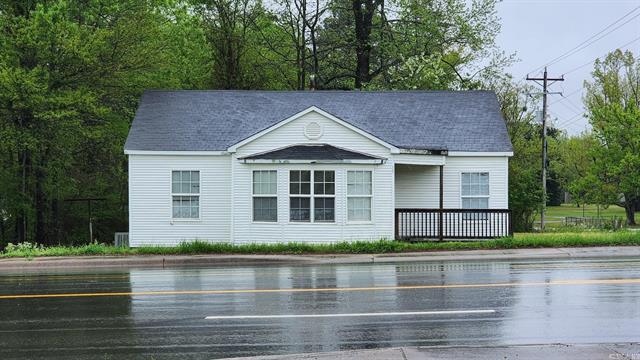 507 S Lincoln  Star City, AR
